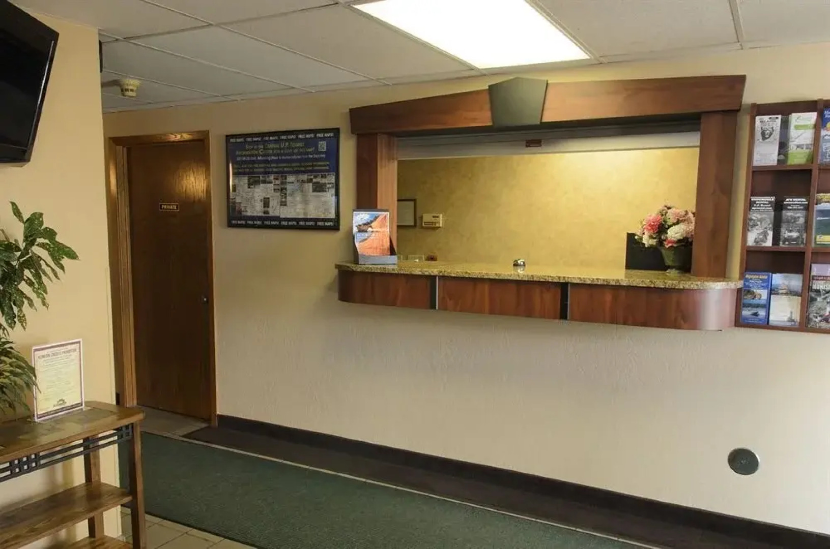 Super 8 Munising Wetmore Area