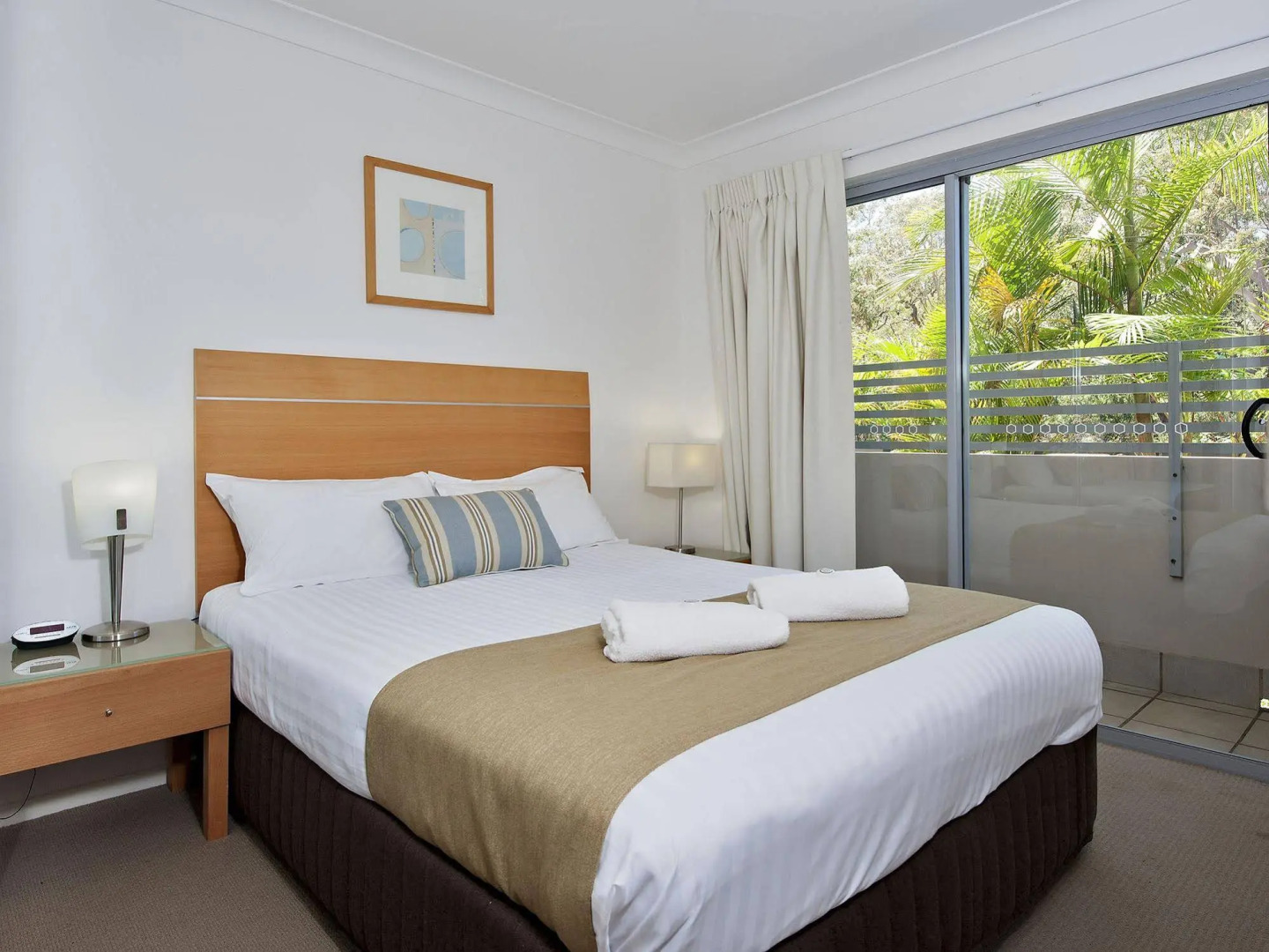 Shoal Bay Beachclub Apartments