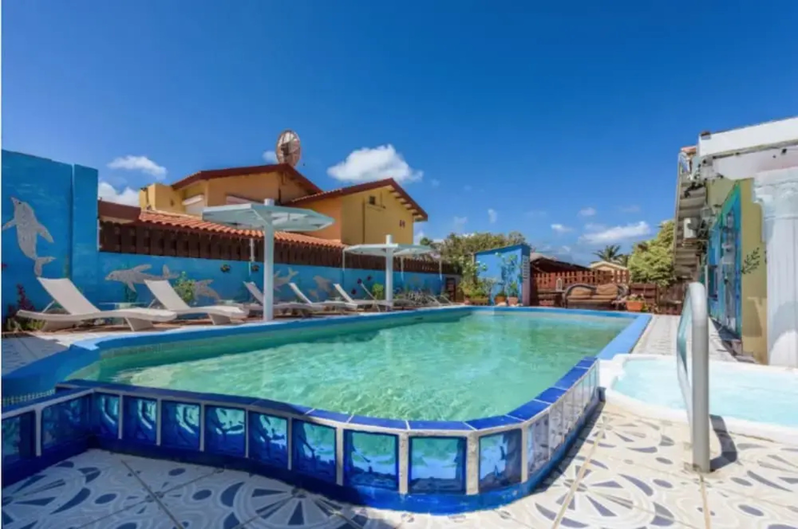 Sunflower Villa Studios by CMD