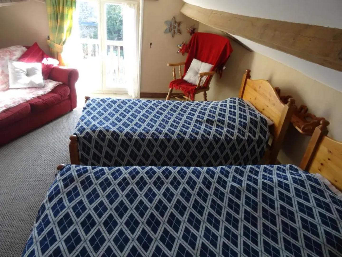 Charming French Cottage-Gite in the Heart of Quiet Gorron