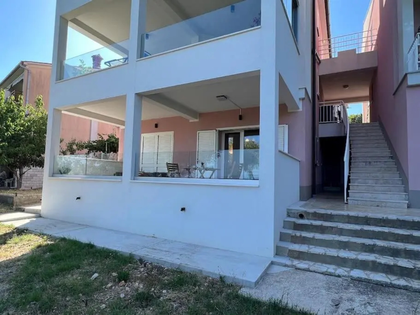 Studio Vesna with a terrace and sea view