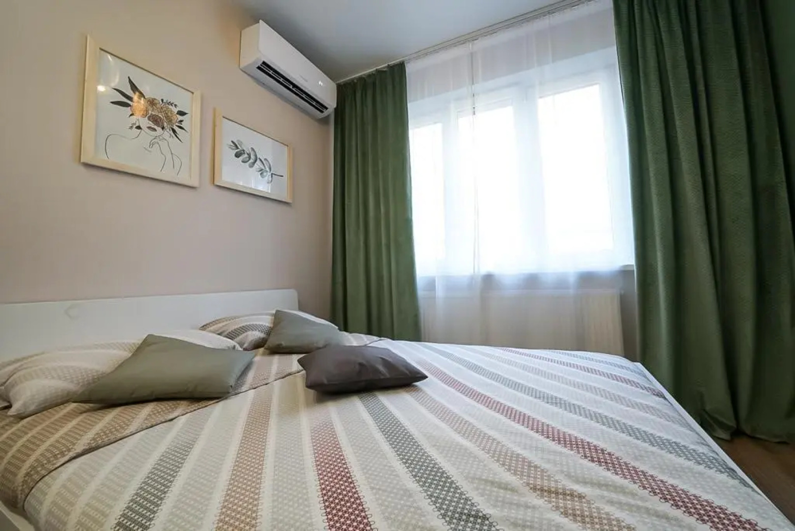 Апартаменты Эррайвал на ул. Конгрессная, д. 17