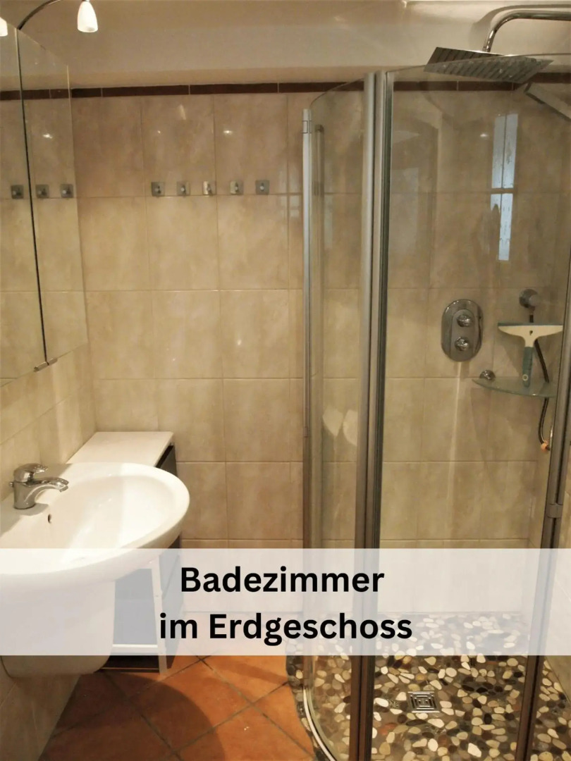 Komplettes Ferienhaus für bis zu 15 Personen mit großem Garten, Sauna-, Grill- und Fitnessbereich