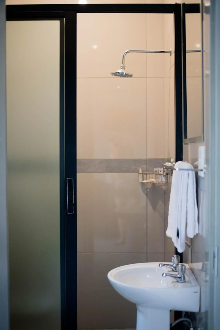 President Guest Lodge