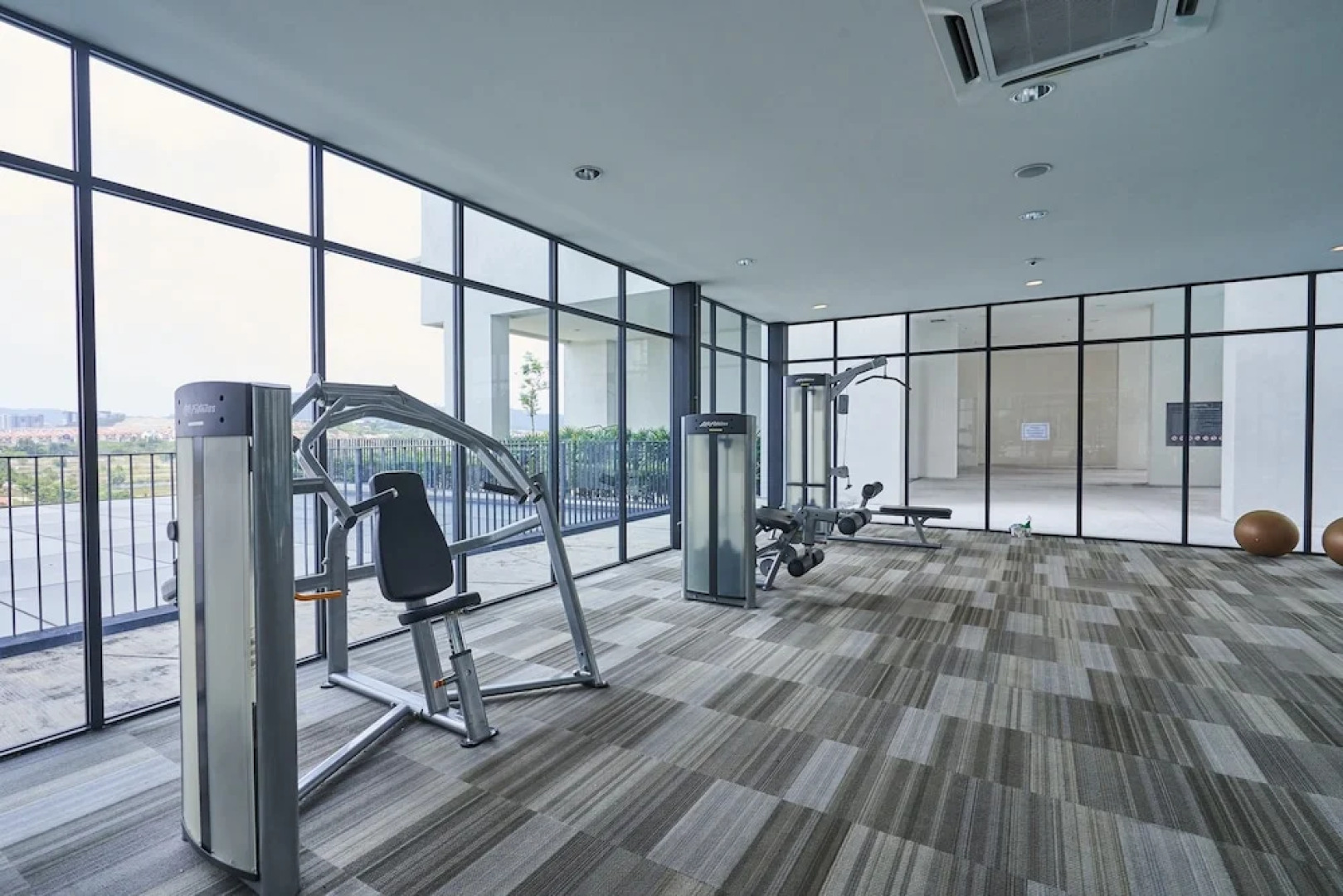 Oyo Home 89316 Special Studio Setia Alam Trefoil