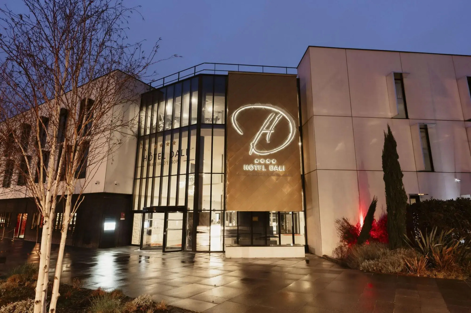 Hotel Dali Val d'Europe, Tapestry Collection by Hilton