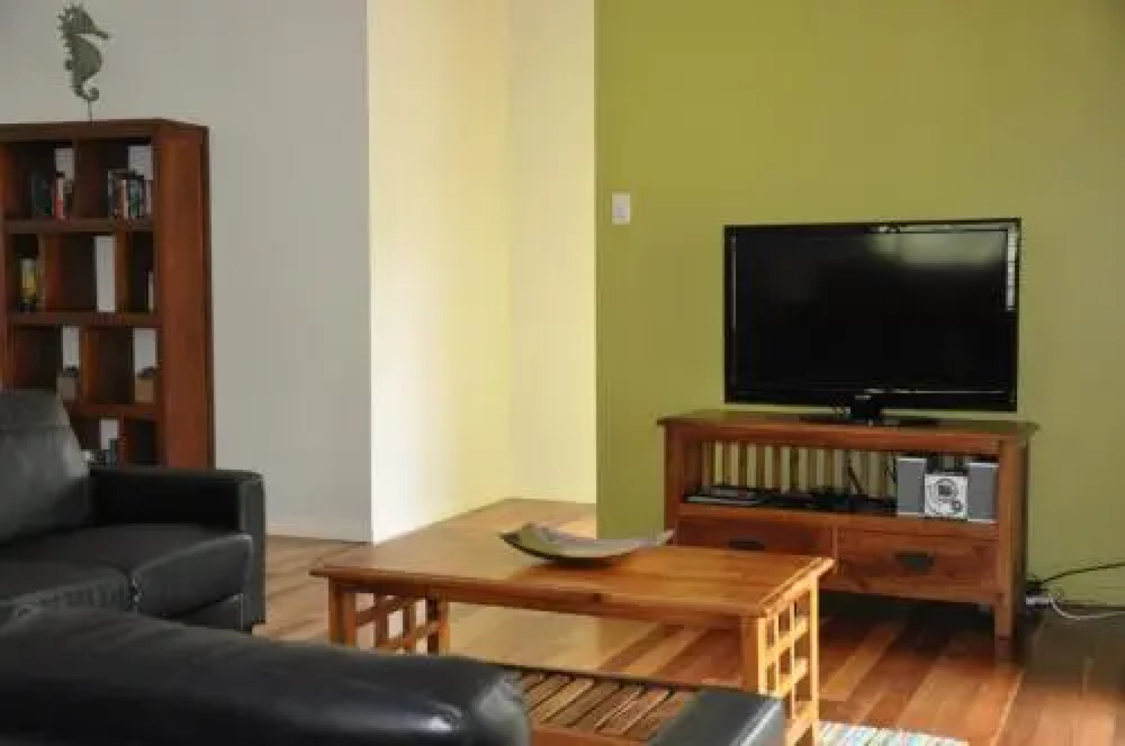 24 Esprit Drive Beach Home With Open Plan Living And Walking Distance To Beach