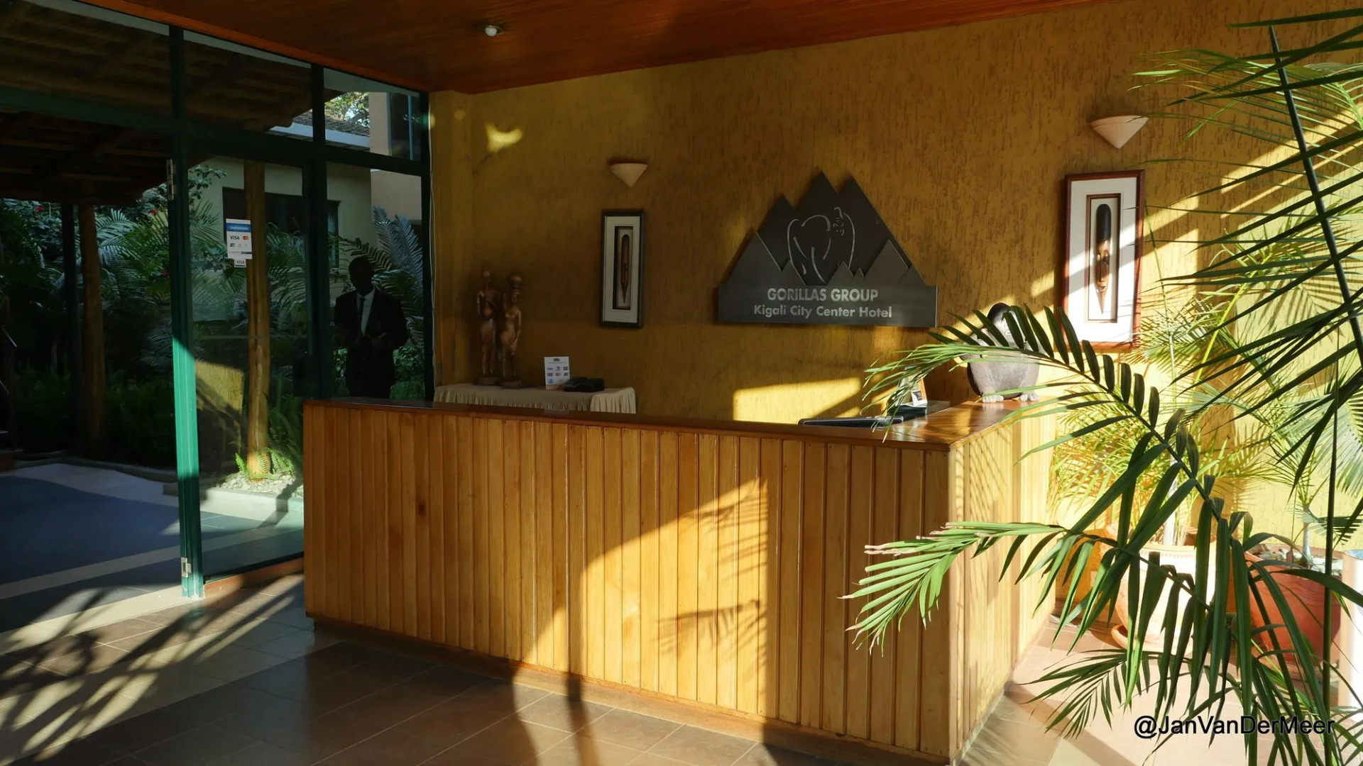 Gorillas City Centre Hotel