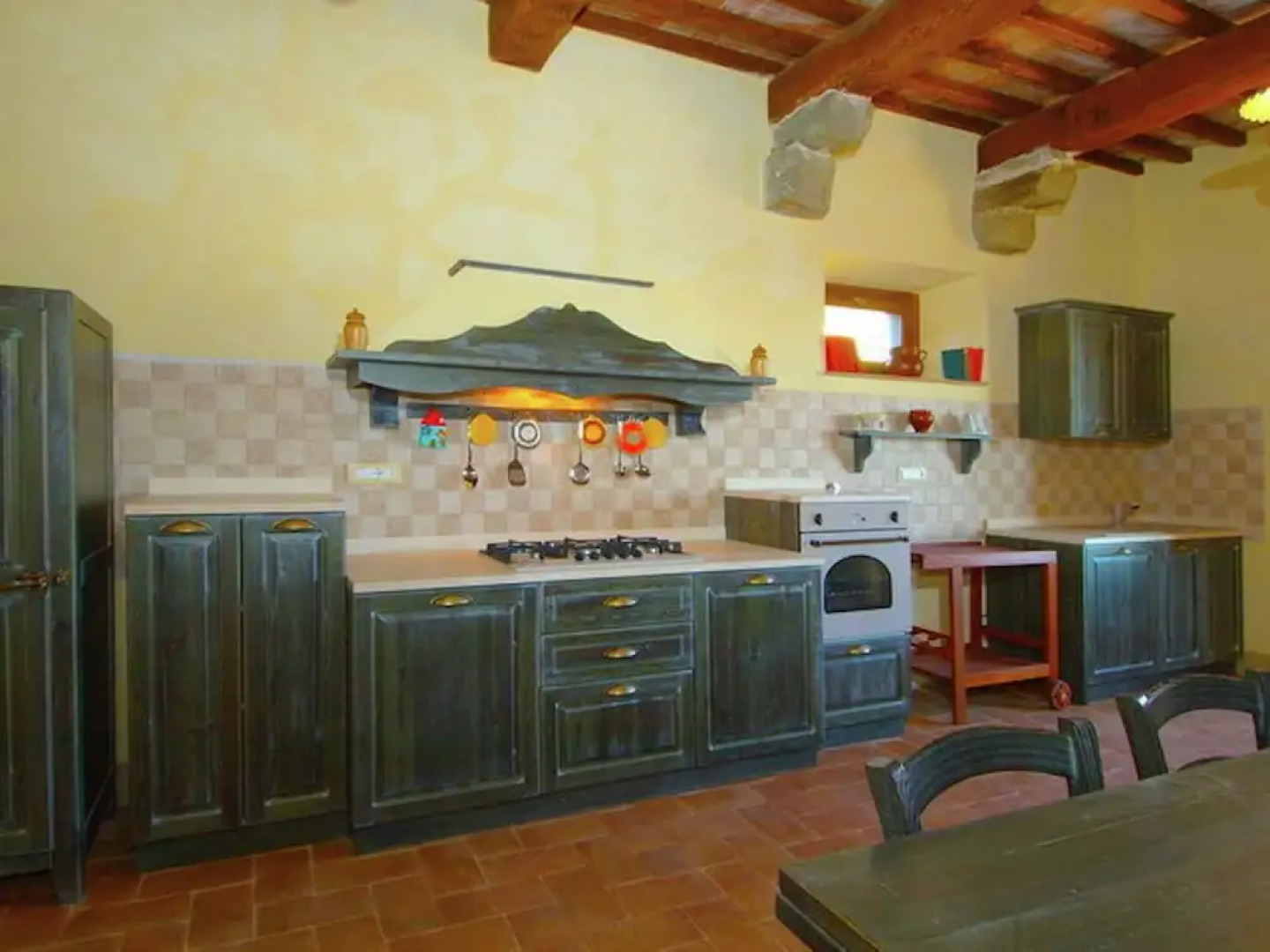 Lovely Villa in Tuoro sul Trasimeno with Pool