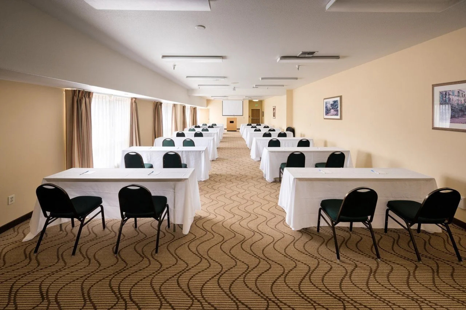 Comfort Inn & Suites Oakland Airport