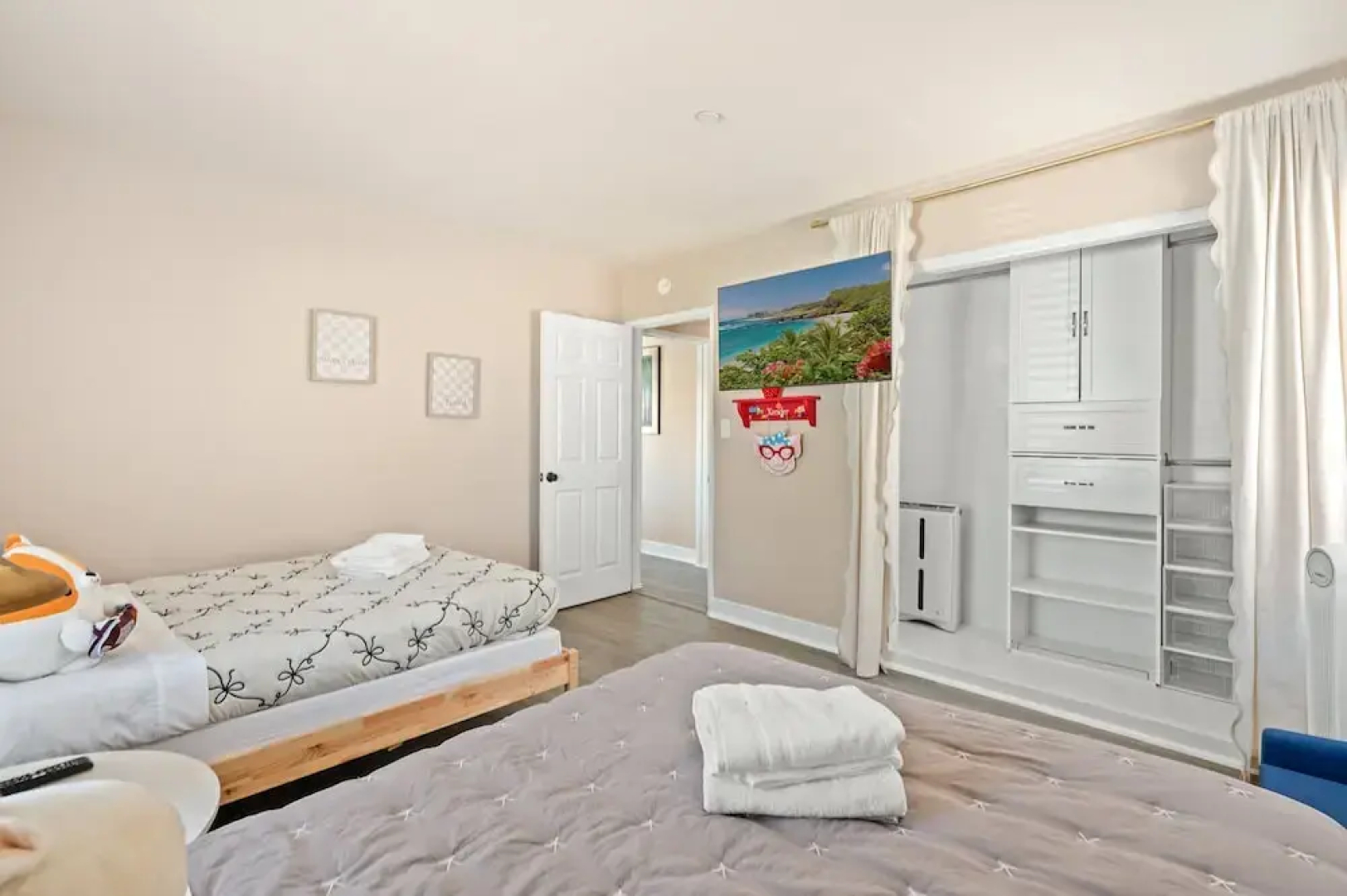 Whimsical Family Stay 10 Min Walk to PV Hospital