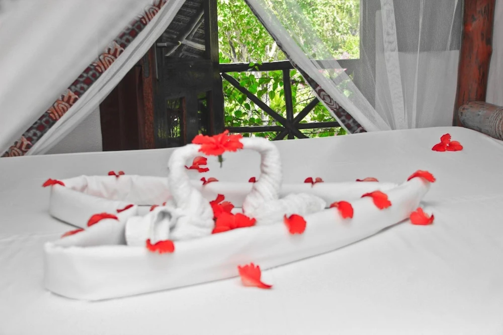 Samaki Lodge