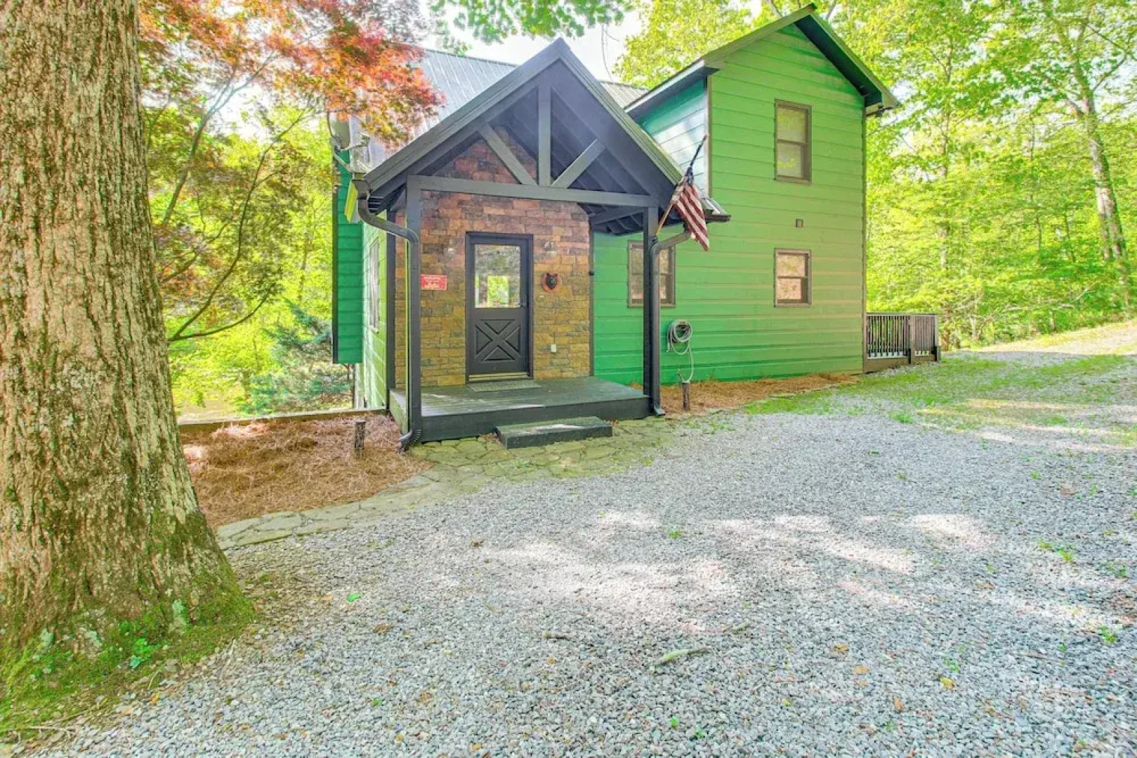 'the River Rest' Ellijay Cabin w/ Hot Tub!