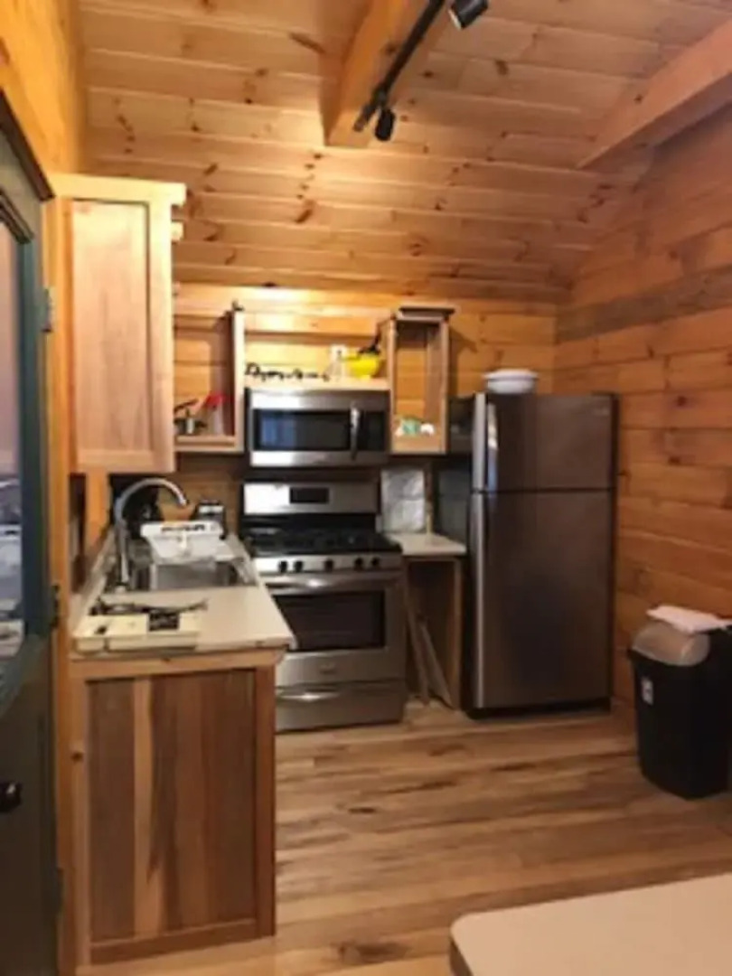 Riverbay Adventure Inn