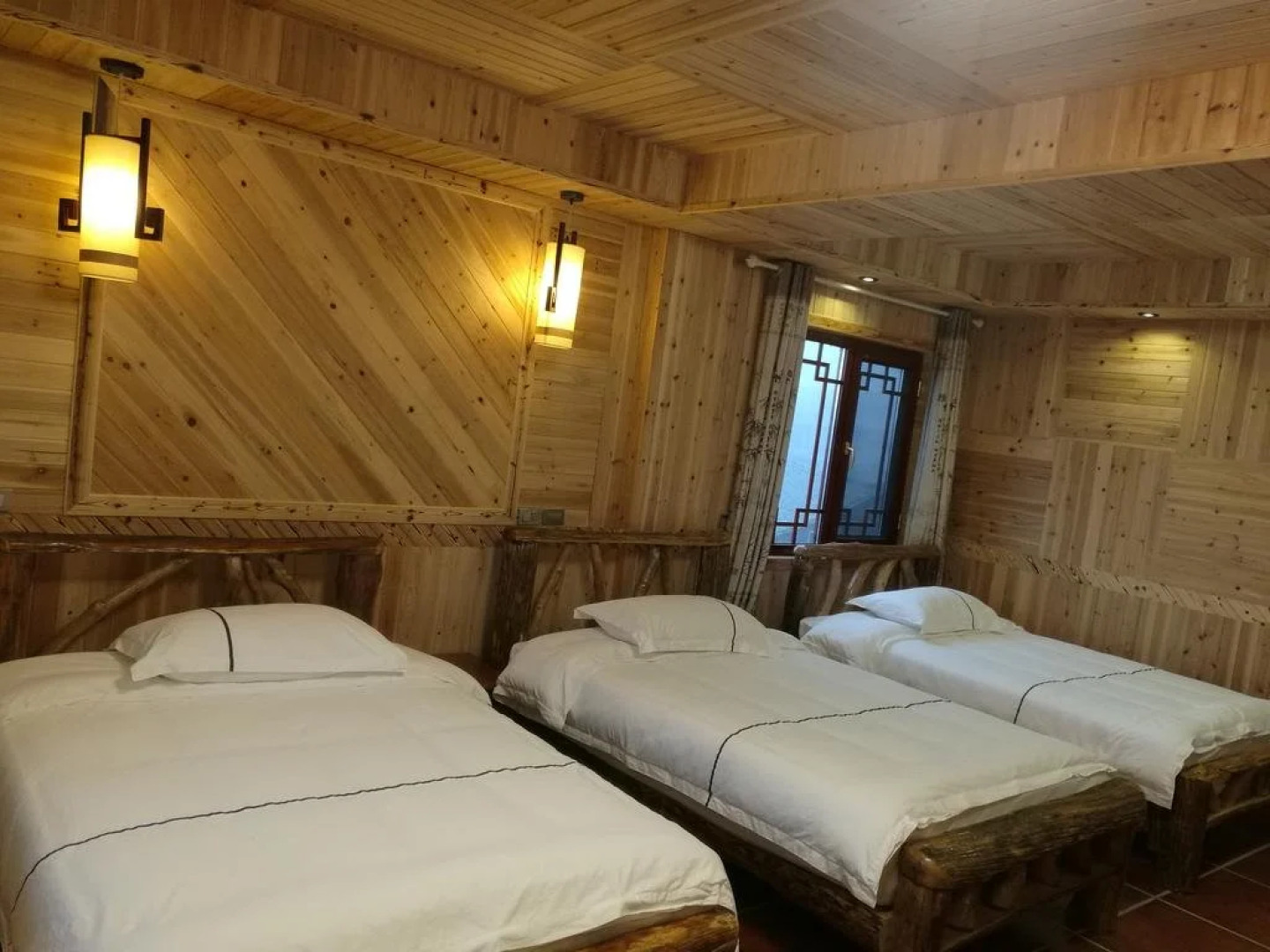 Longji Holiday Hotel