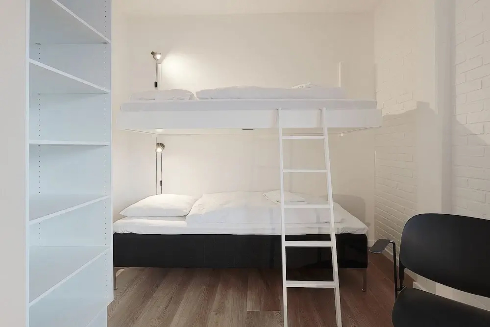 Bankbox Hostel Aabybro