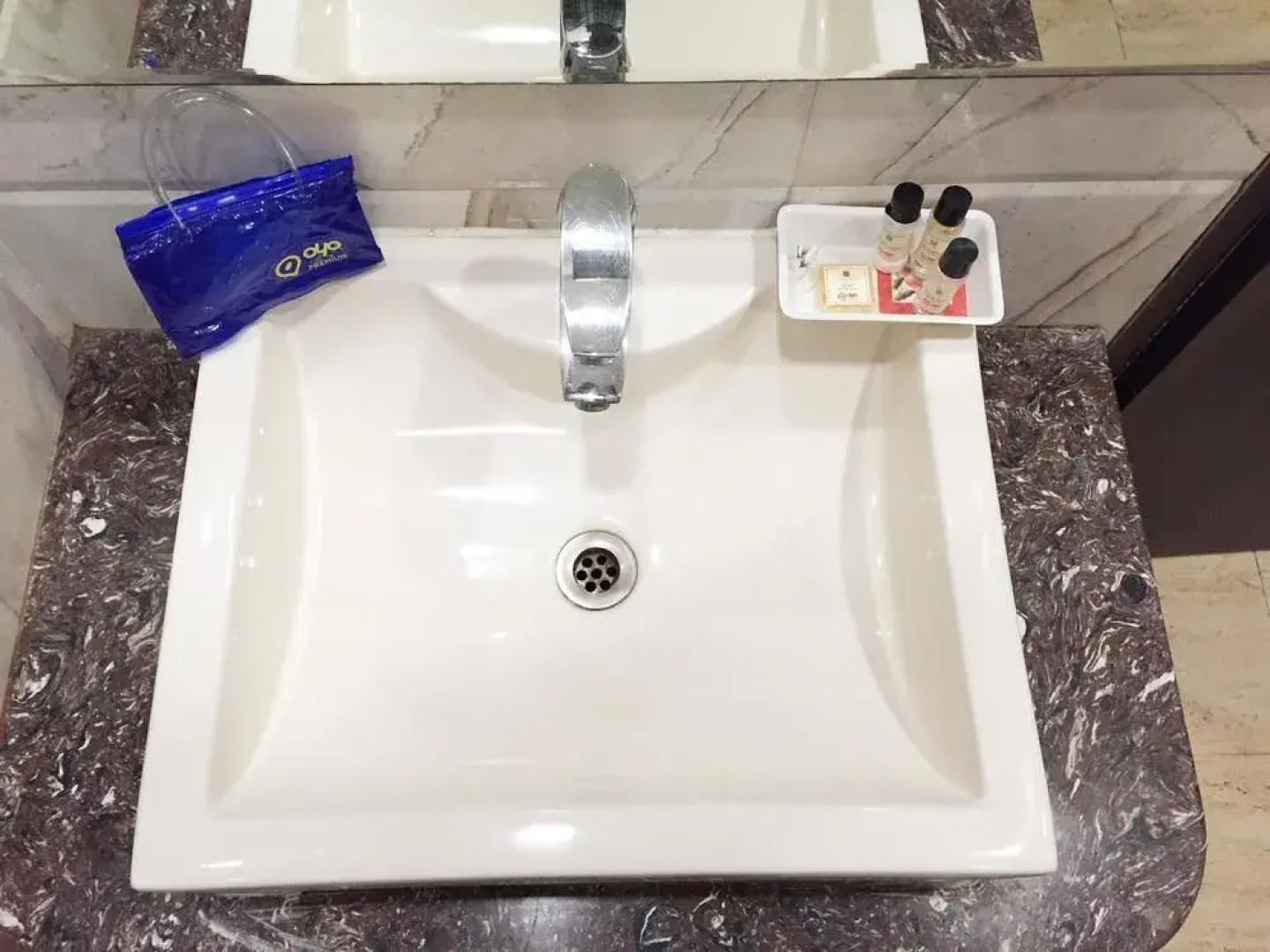 Hotel Krishnam Vrindavan