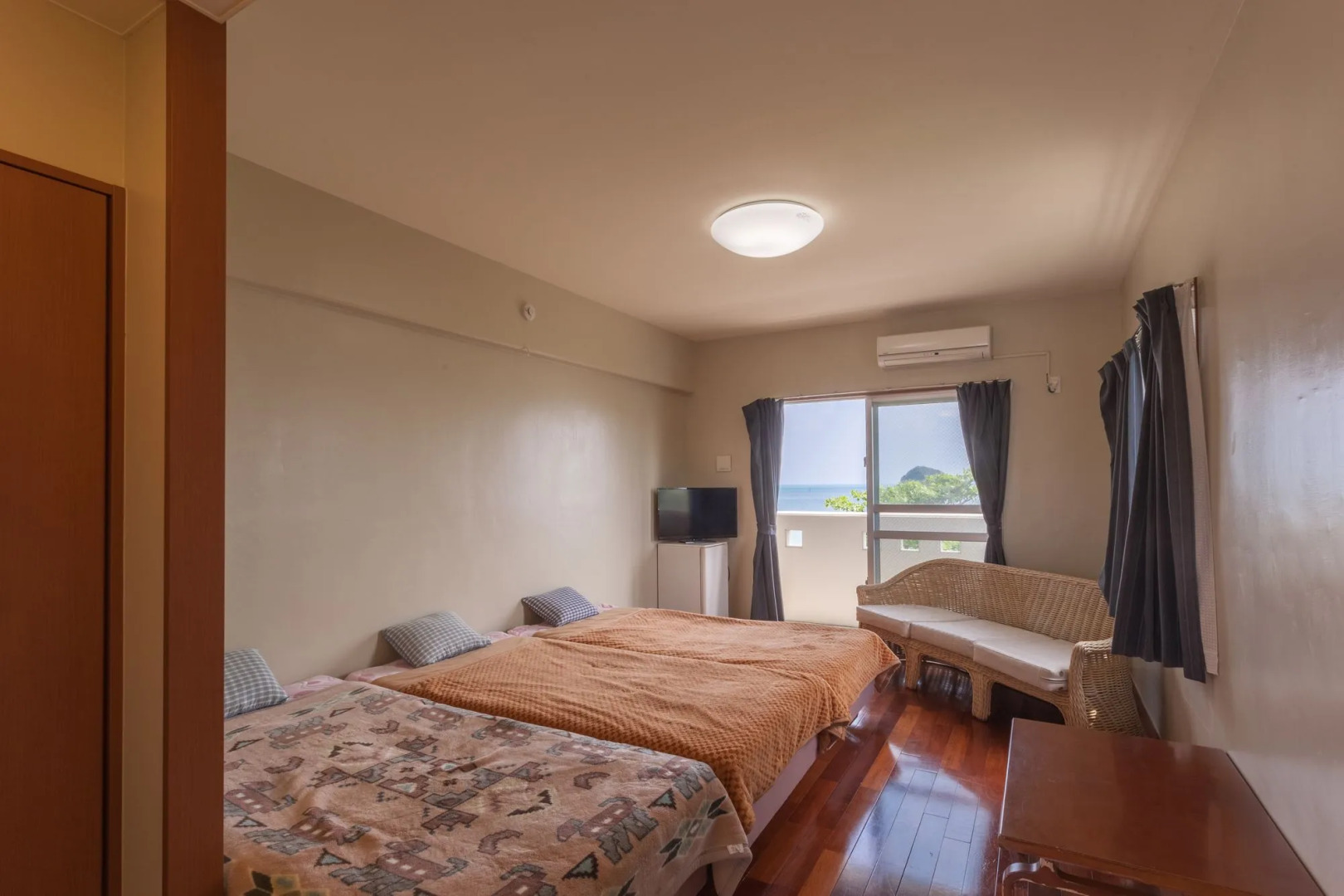 Condominium Uminchu No Yado