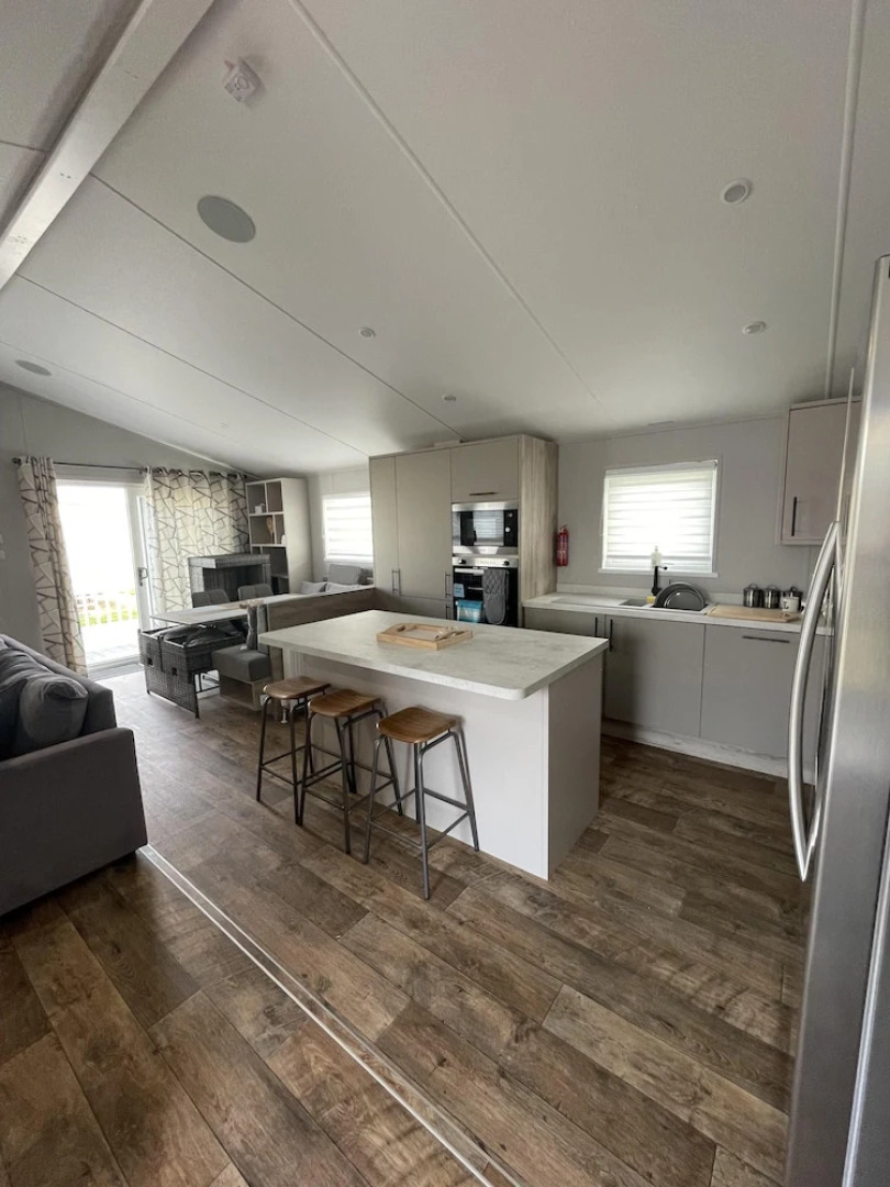 Luxury 2-bed Lodge, Sleeps 6 in Camber Sands