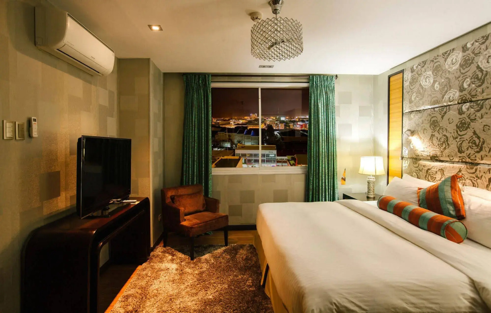 The Royal Mandaya Hotel