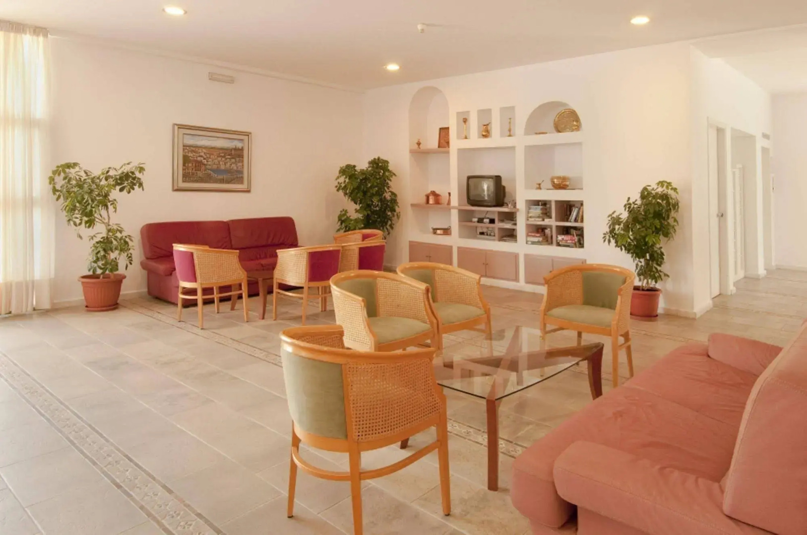 Alexandra Beach Hotel