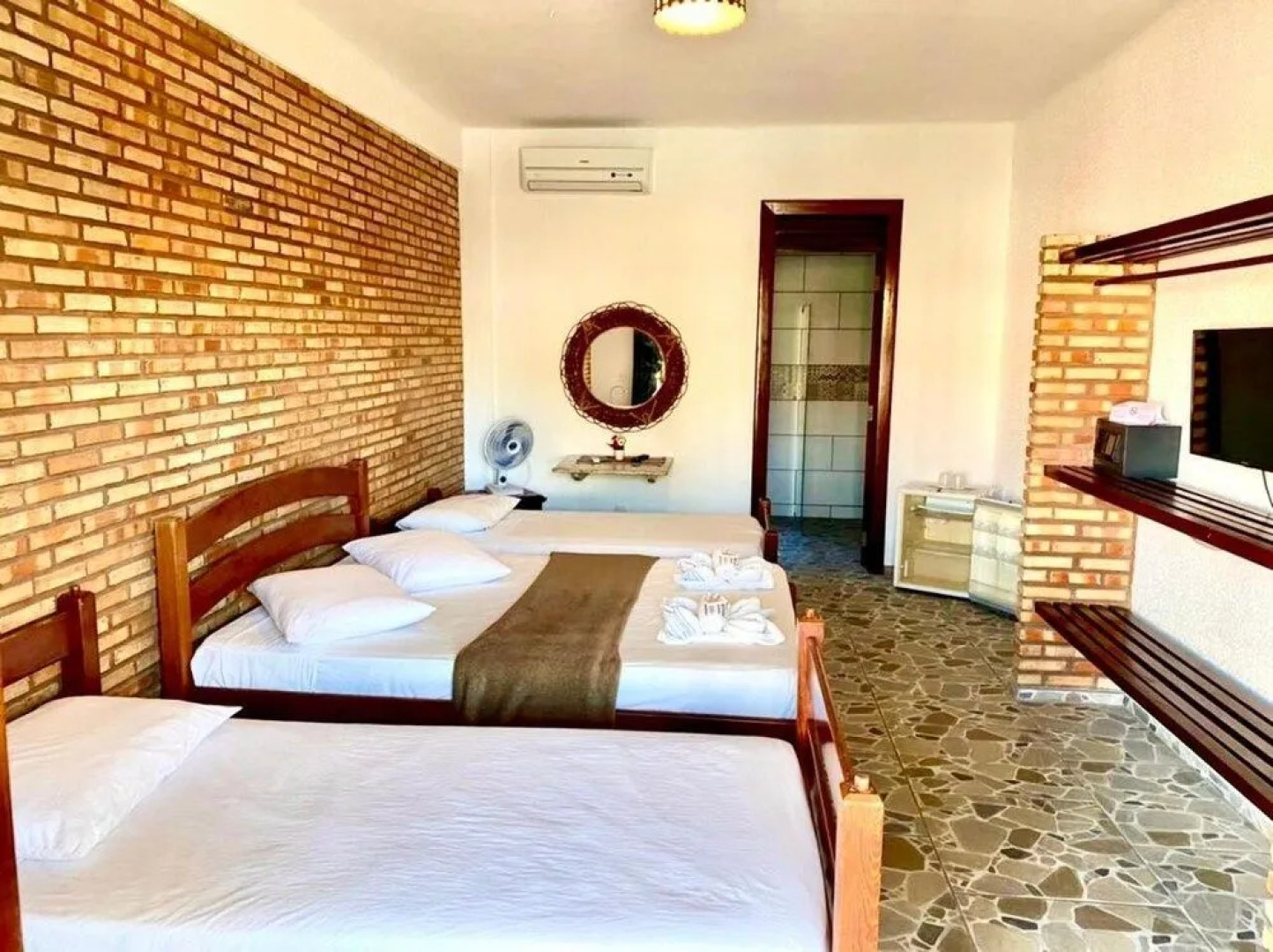 Hotel e Pousada Cumbuco Guesthouse