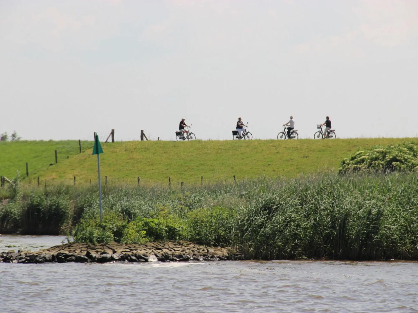 Cozy Vacation Home With Terrace