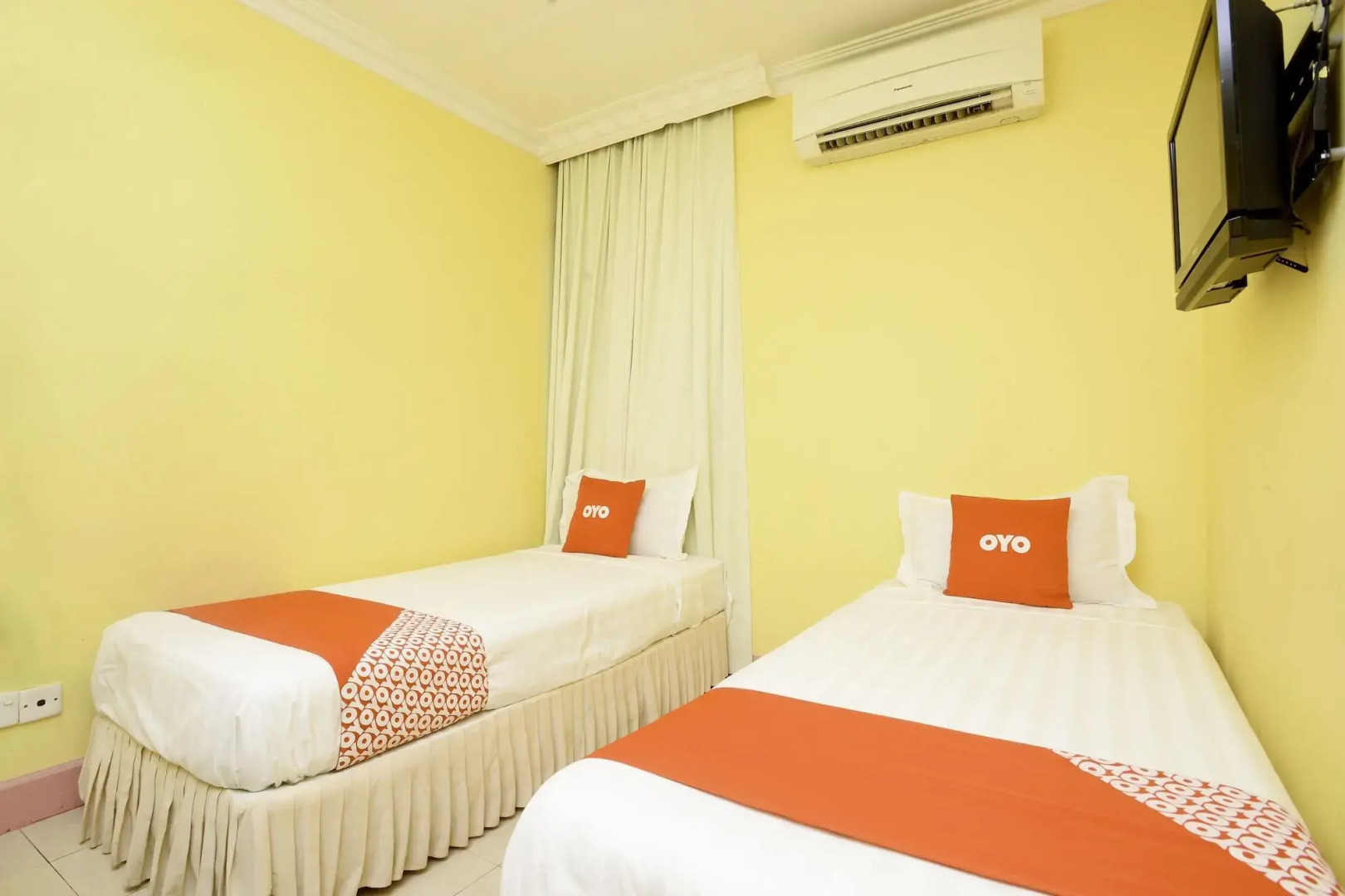 OYO 89958 Hotel Umimas