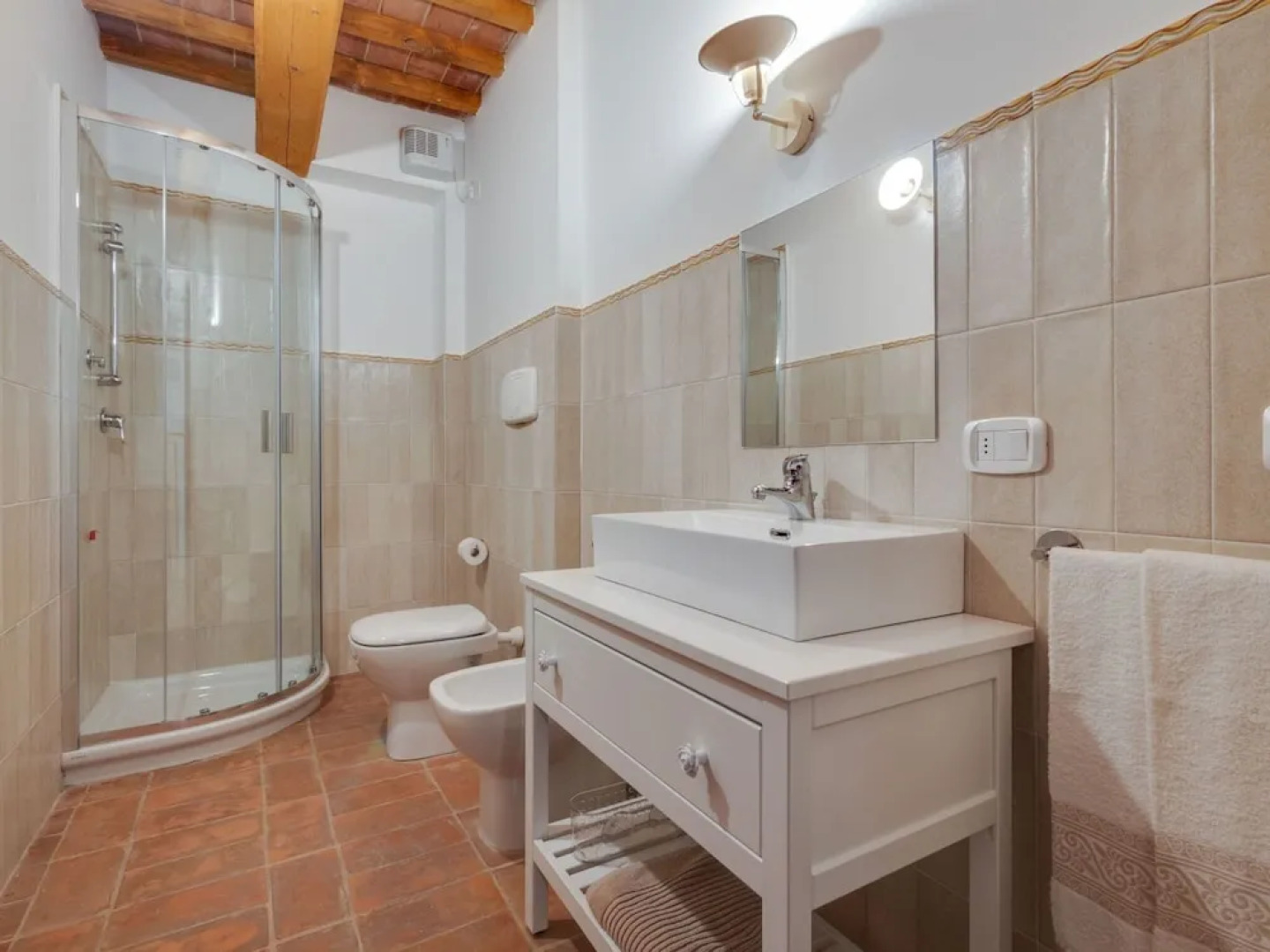 Stunning Apartment in Mombaroccio Near Metauro River