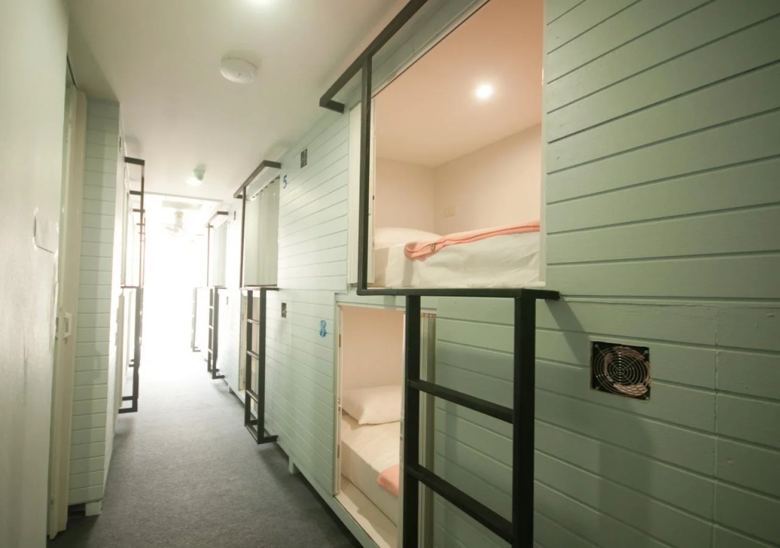 Hotel Capsule Suratthani