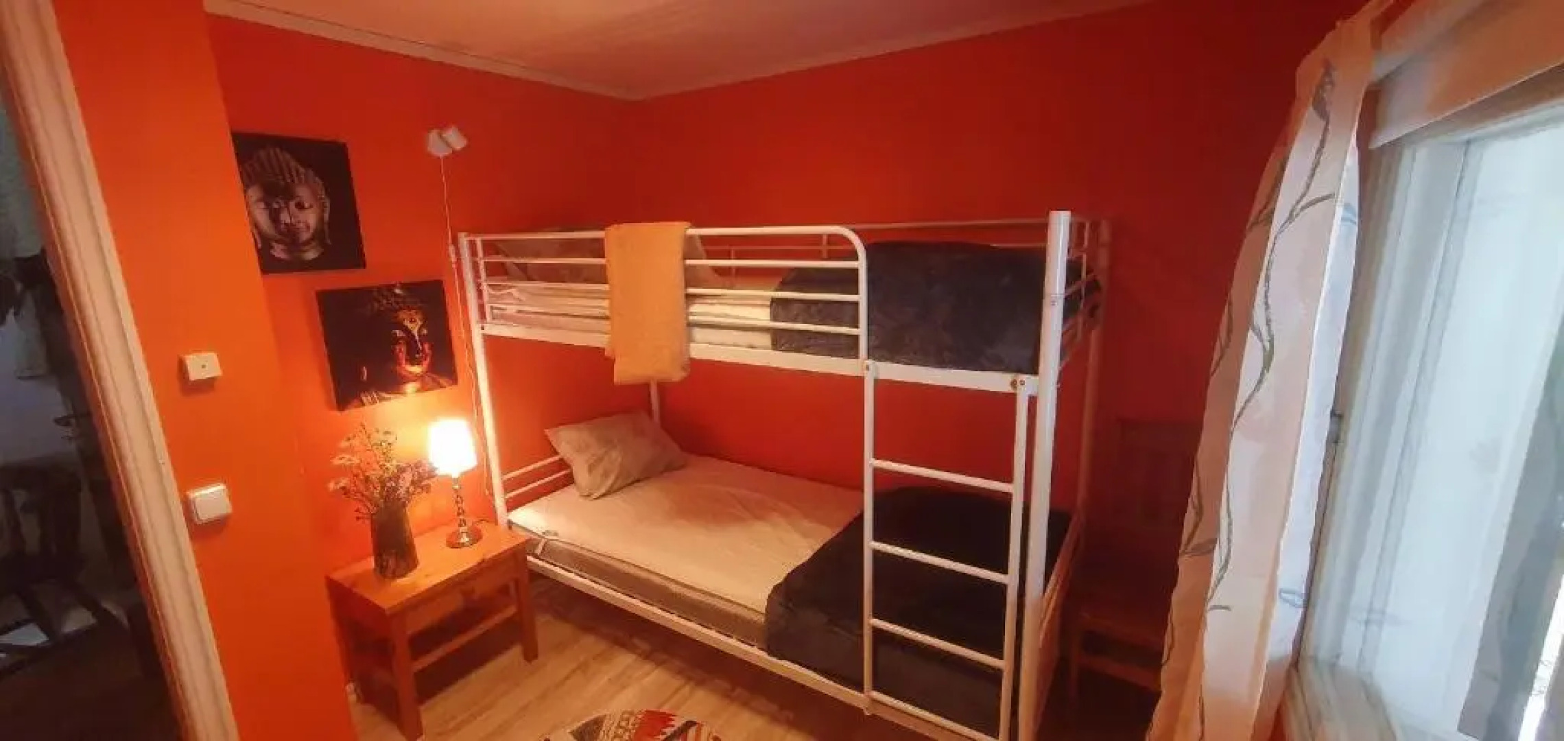 Well-equipped Beachside Cottage