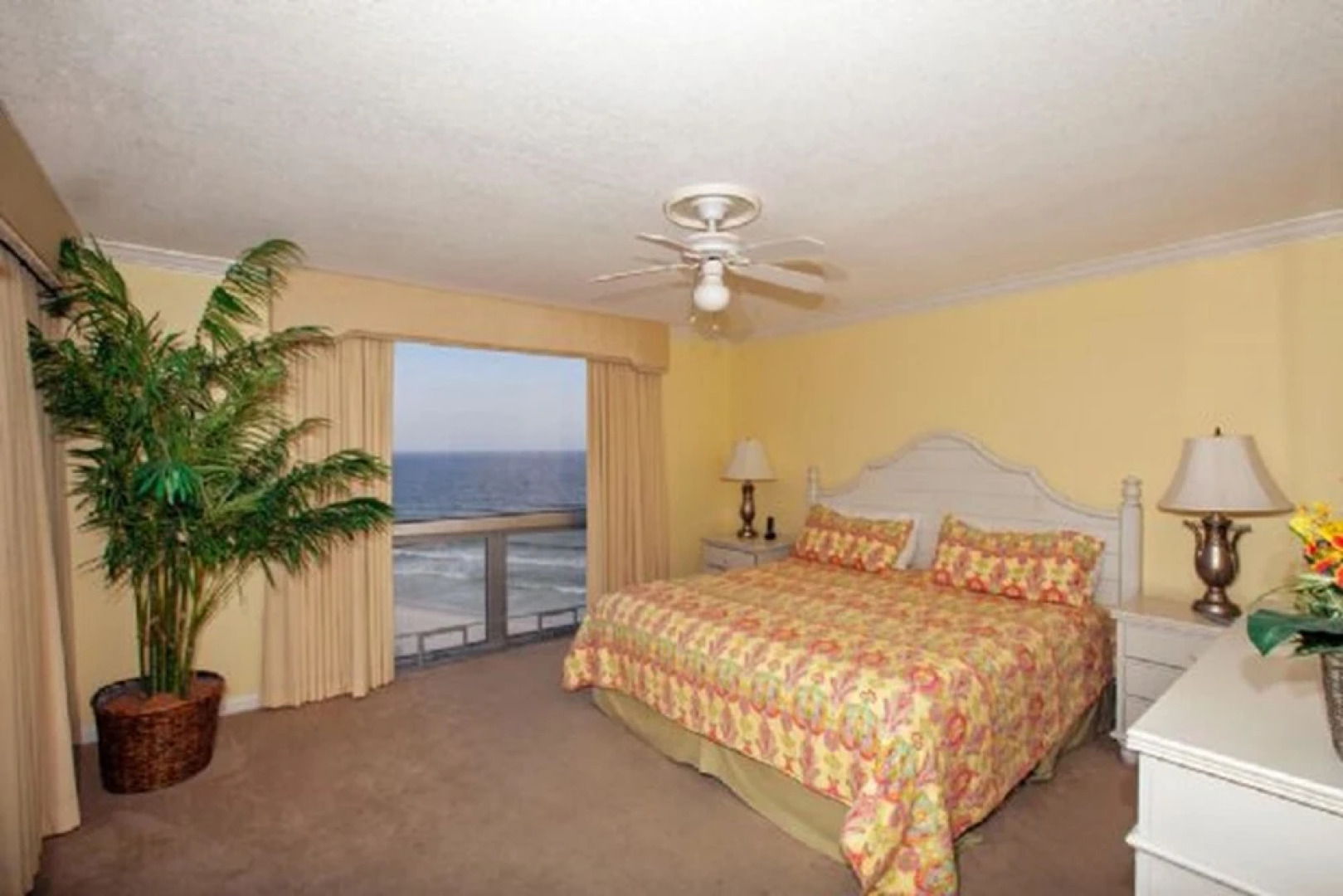 Shoreline Towers Resort by Panhandle Getaways