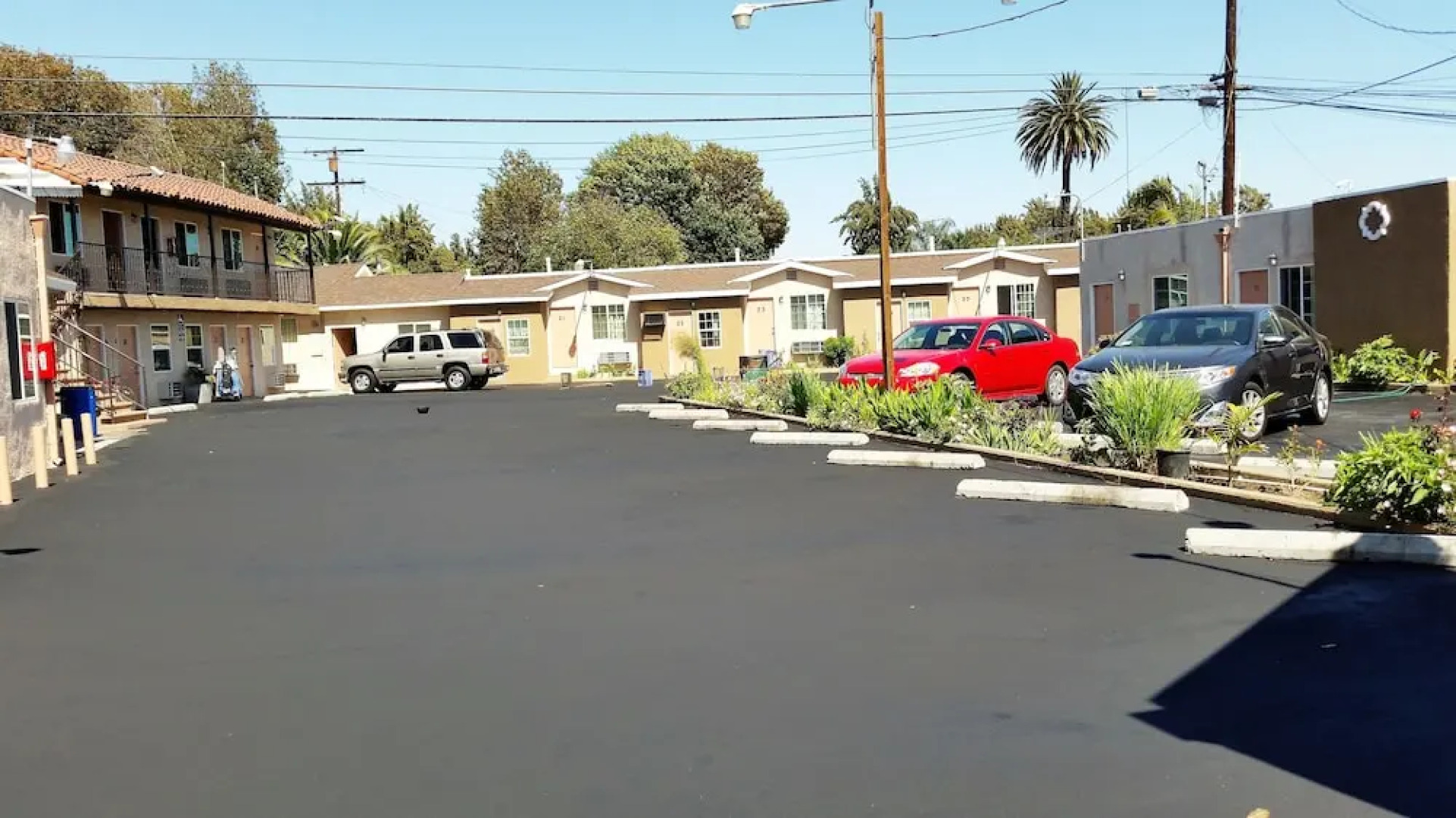 Mission Motel Lynwood - 59 and up.