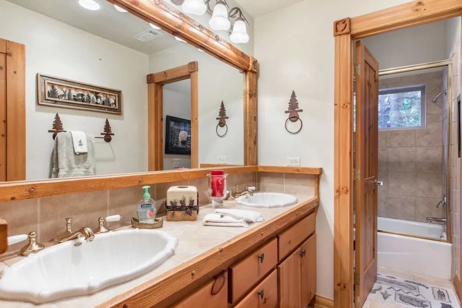 New Listing! Custom Miracle Mountain Lodge W/ AC Home