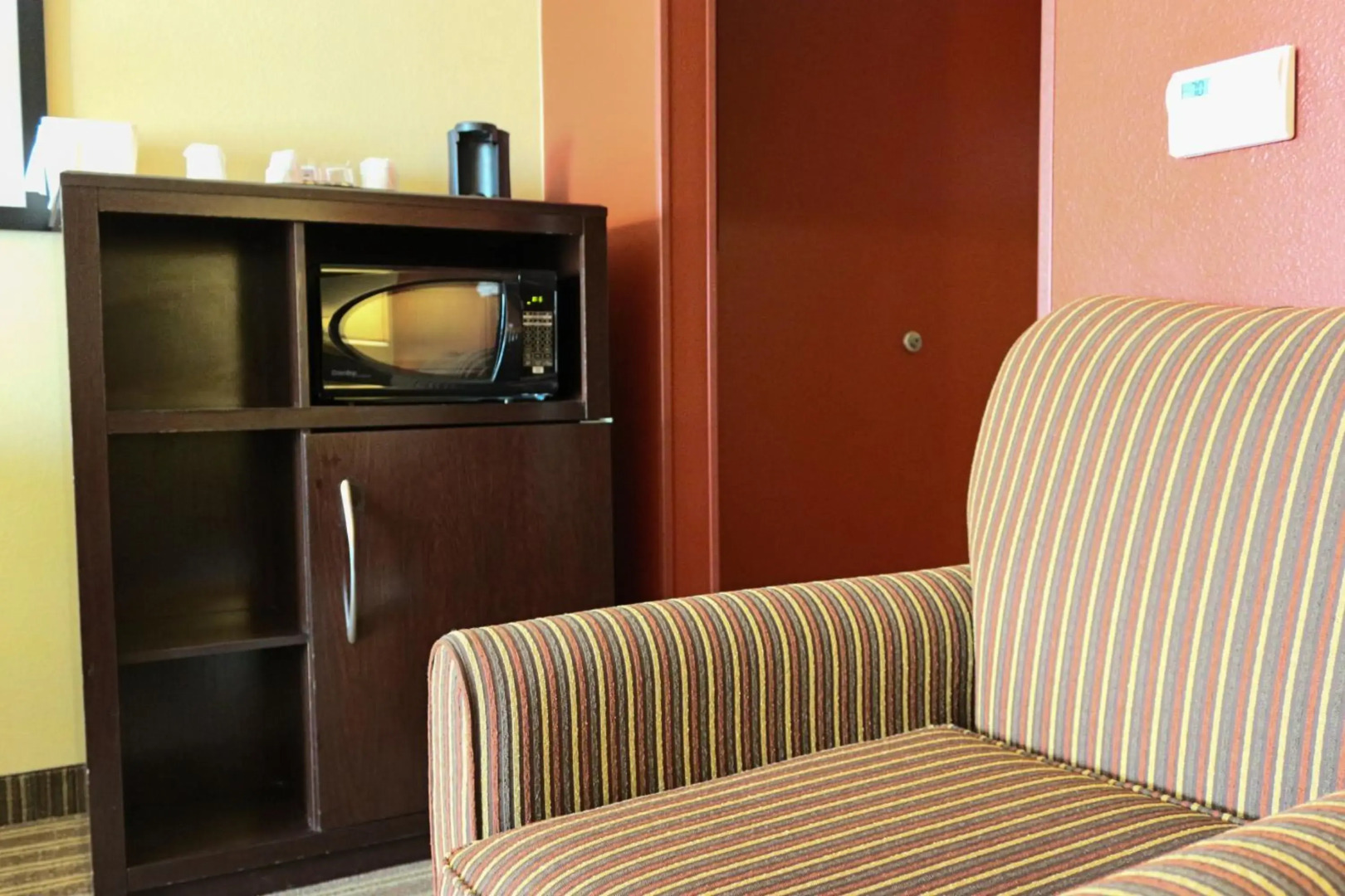 Comfort Suites Charleston West Ashley