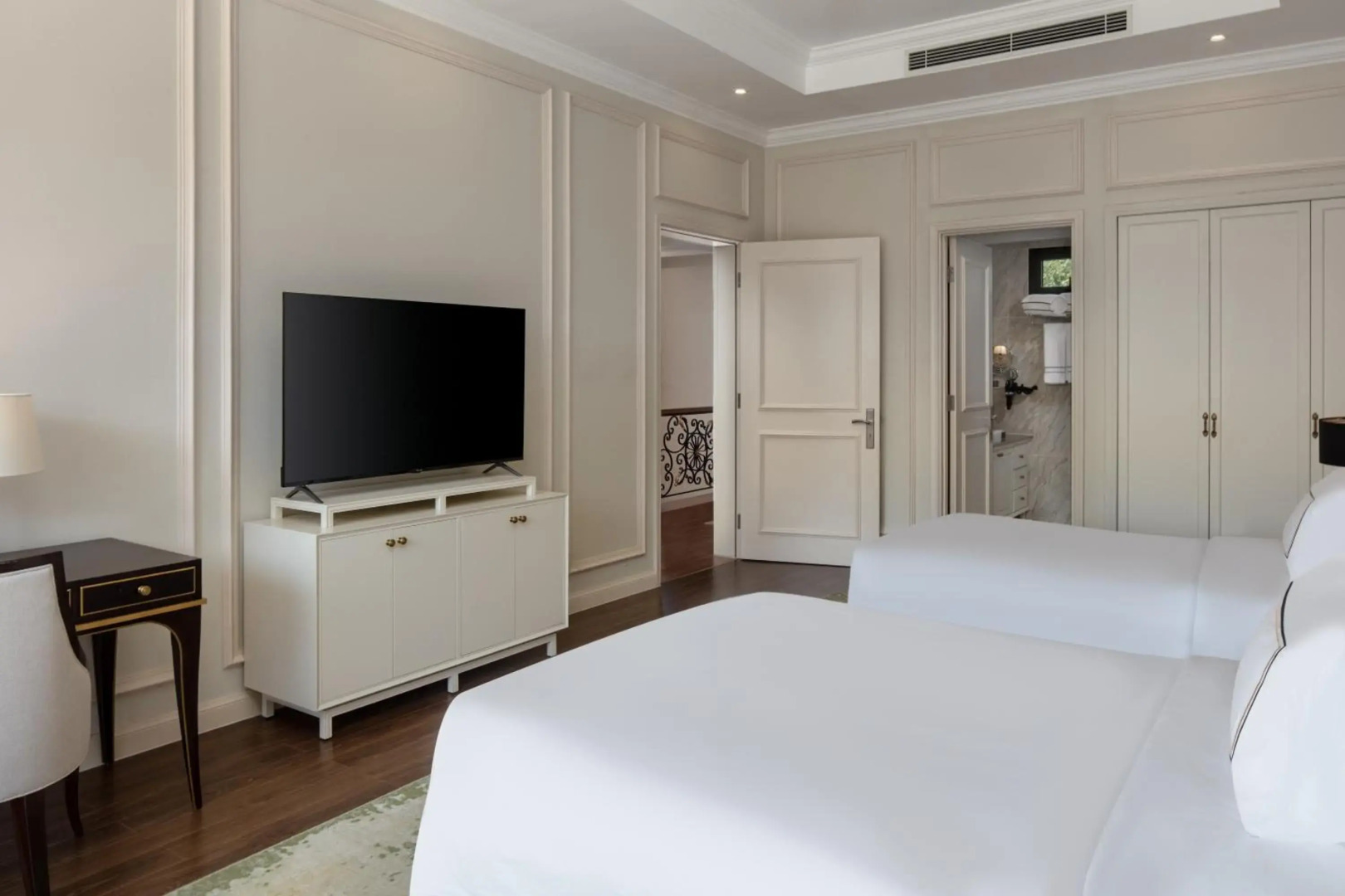 Melia Vinpearl Cam Ranh Beach Resort