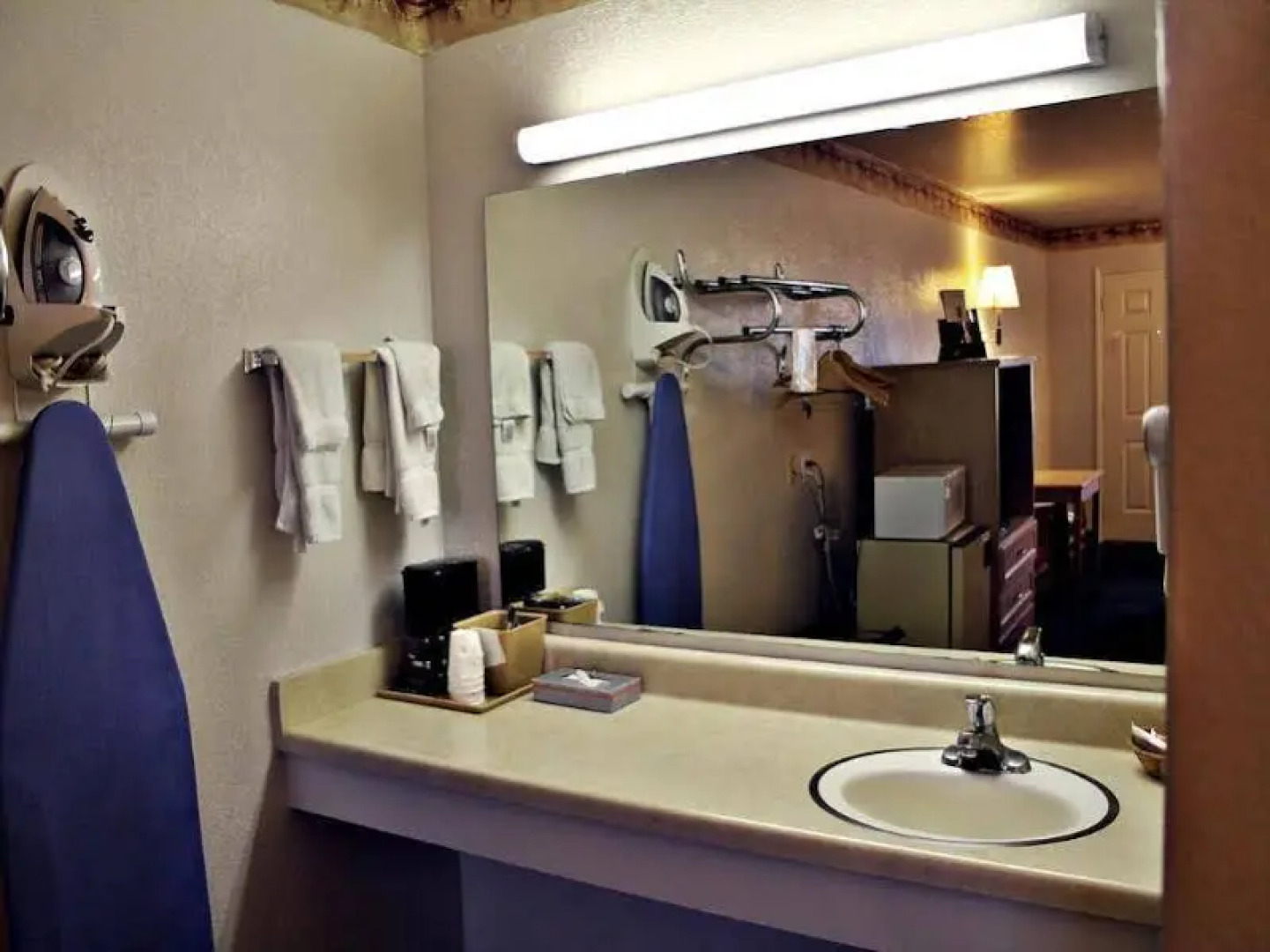 Super 8 by Wyndham Fredericksburg