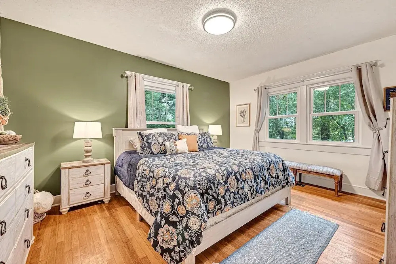 Madison Manor 4 Bedroom Bungalow by Redawning