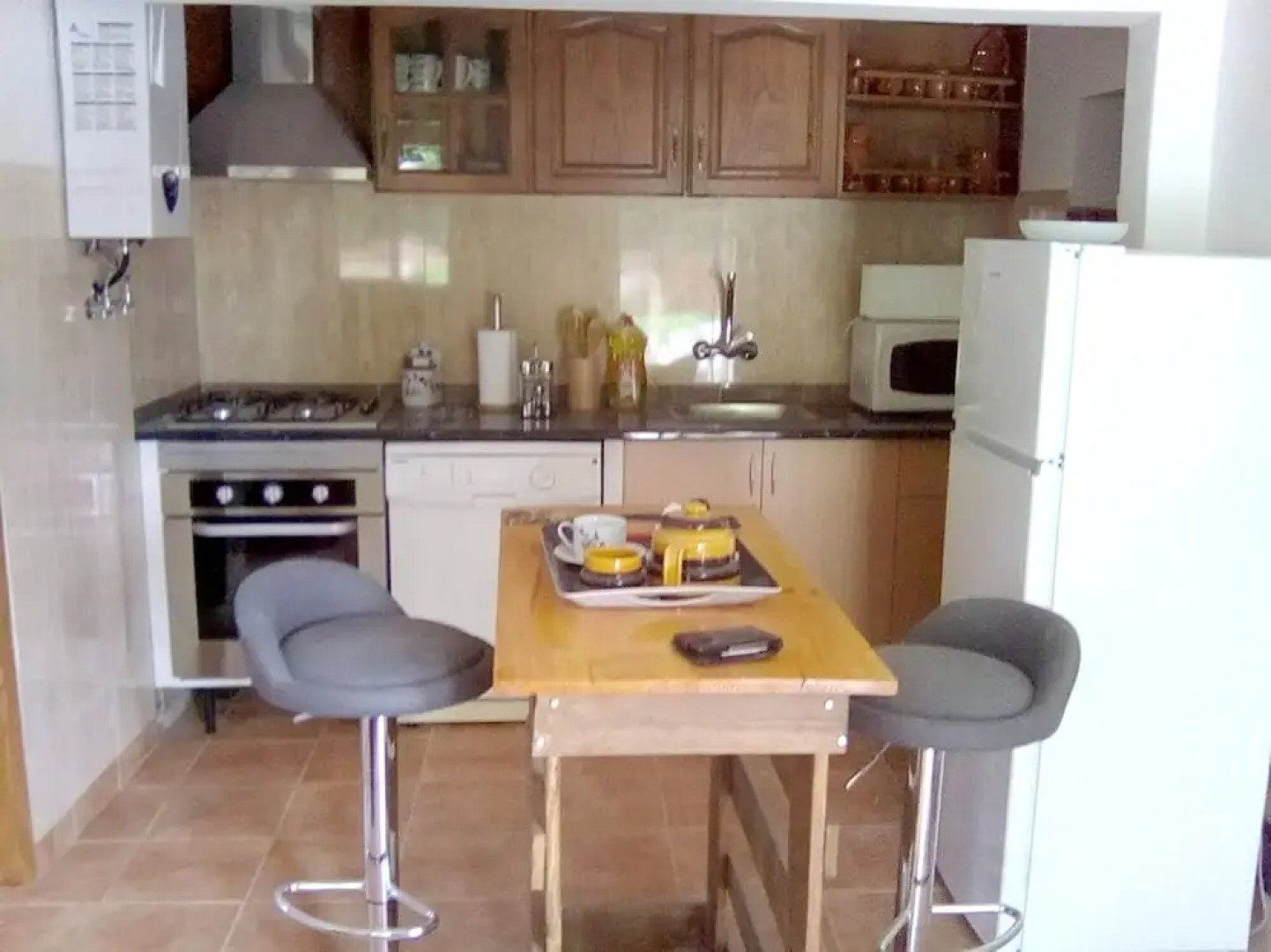 House With 2 Bedrooms in Charneca de Caparica, With Private Pool, Encl