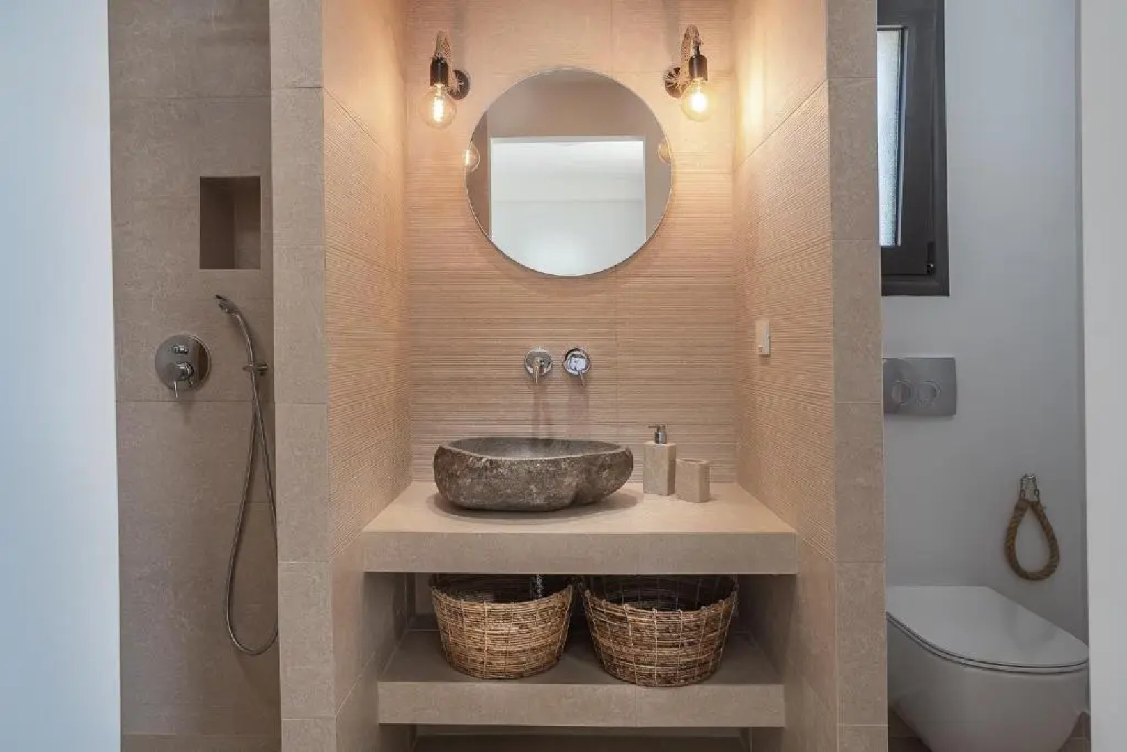 SUOLO di GIOIA Villa with magnificent sea view and infinity pool 18*4m