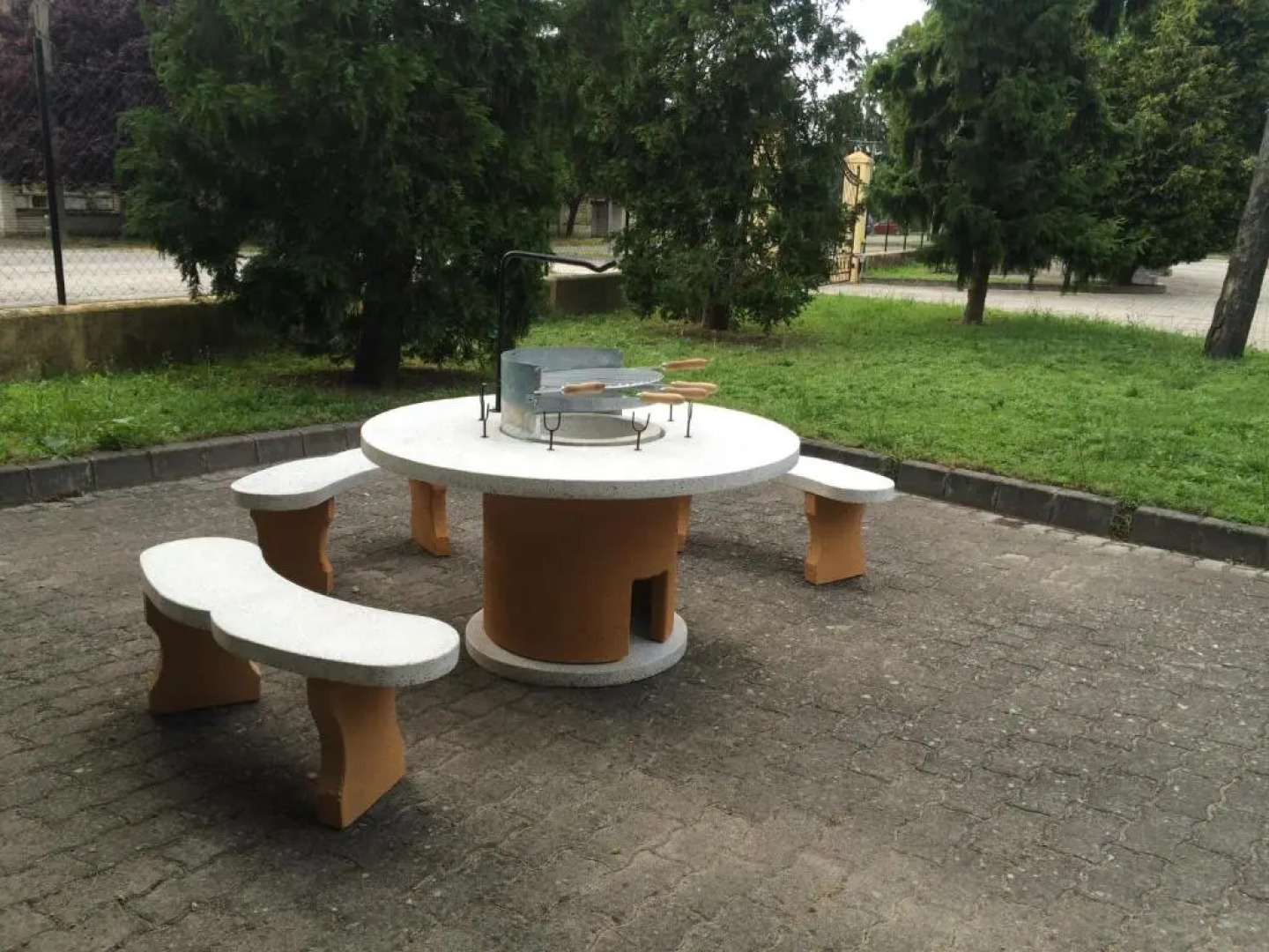 Kiskunlacháza Apartmanház