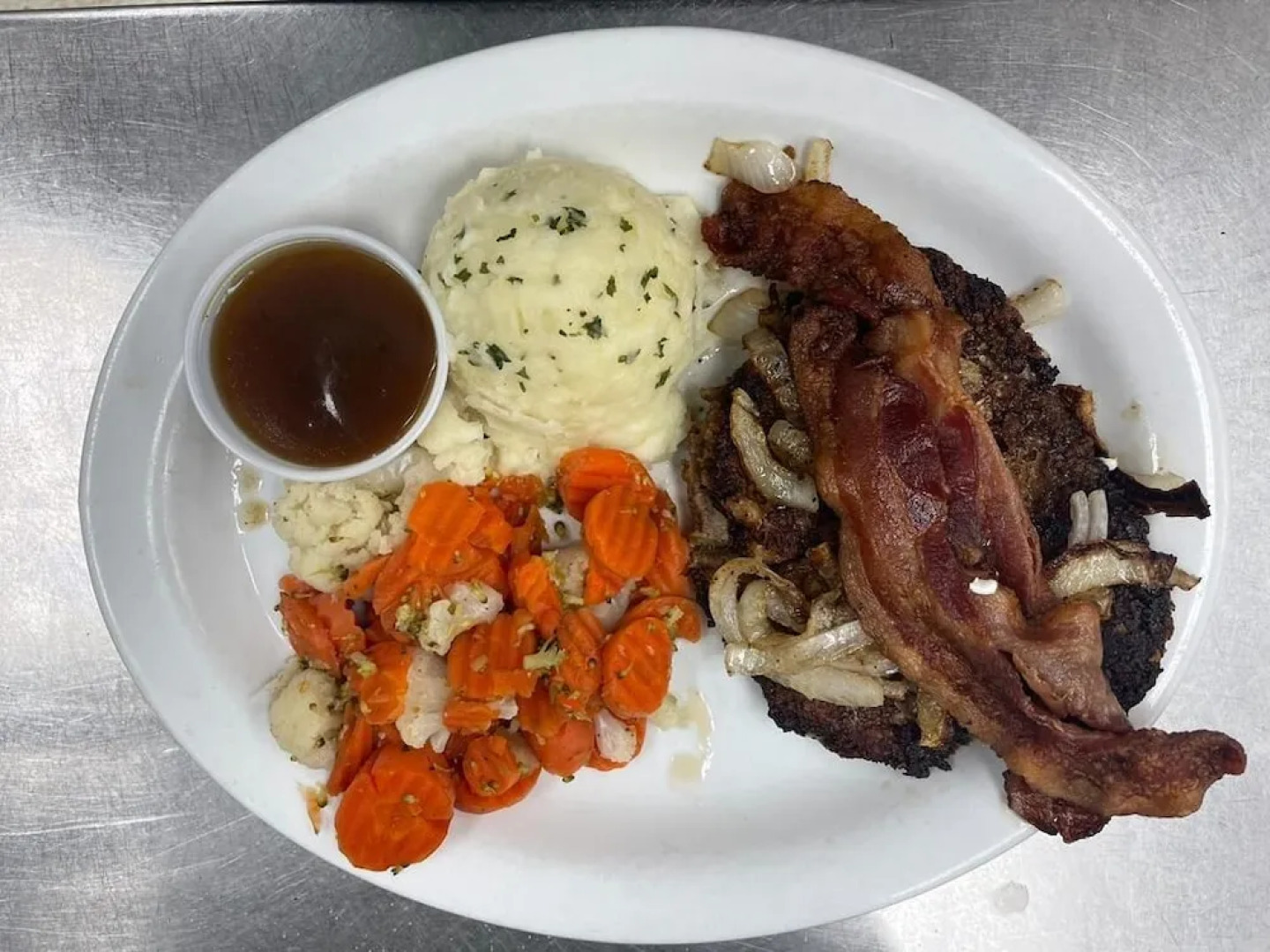 Bears Den Lounge and Motel