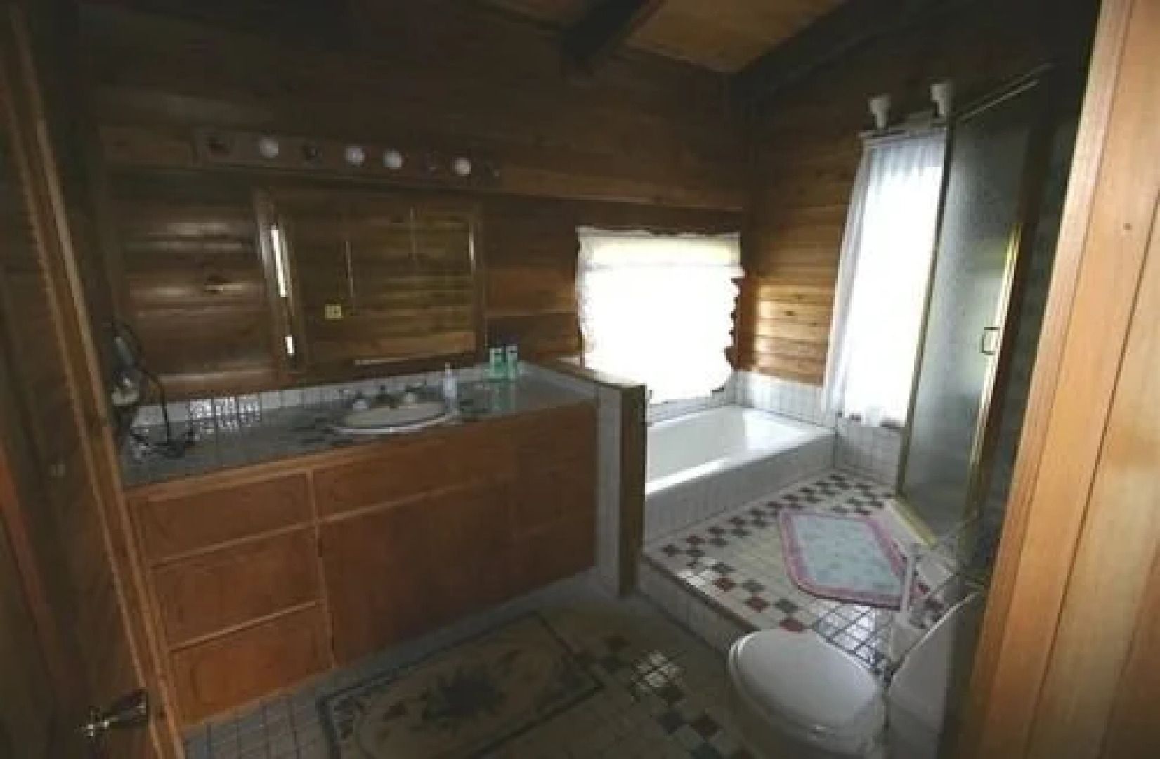 Tara Firma Inn - Volcano