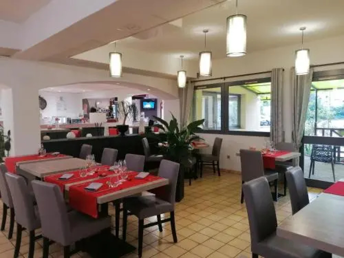 Hotel The Originals Romans-sur-Isère Le Clos des Tanneurs