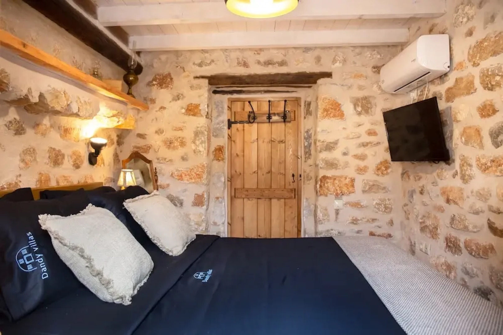 Dandy Villas Tower-Built in 17th century