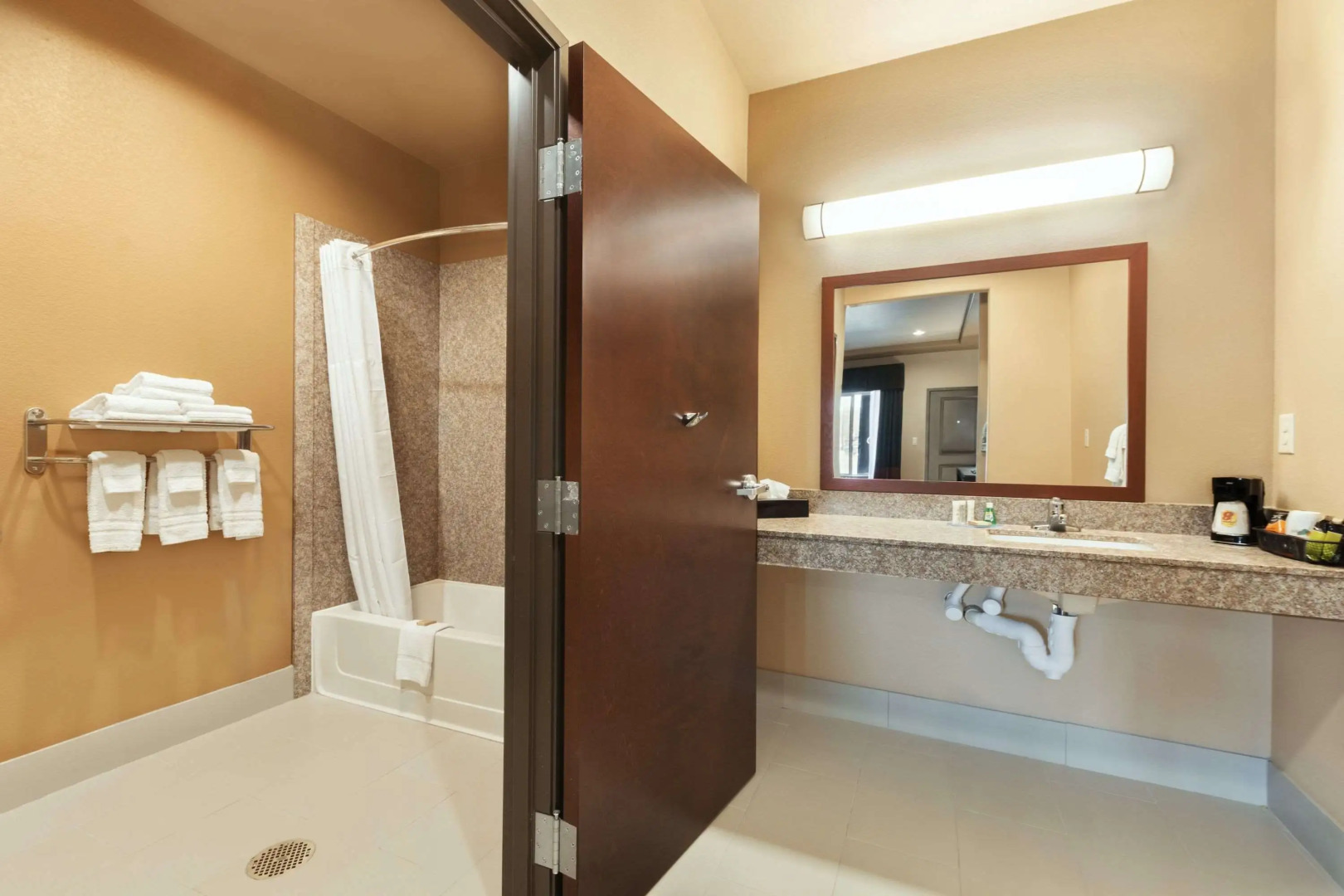 Super 8 by Wyndham Karnes City