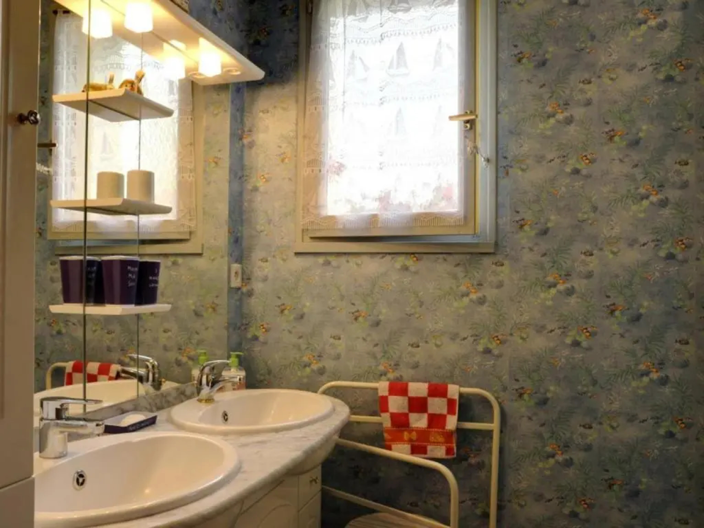 Gîte Rouilly-Sacey, 3 pièces, 4 personnes - FR-1-543-46