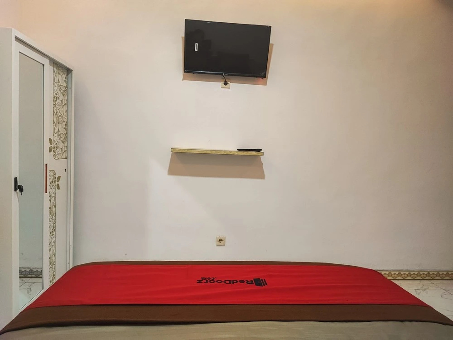 RedDoorz Syariah @ Naffa Homestay