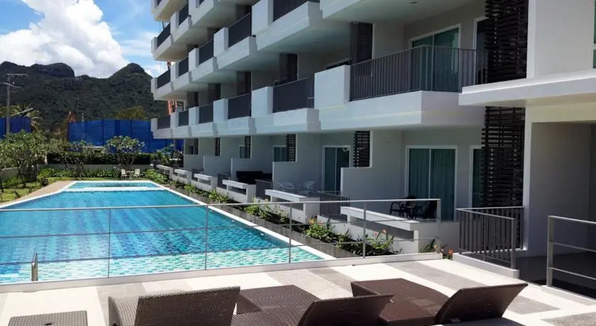 The Sea at Dolphin Bay