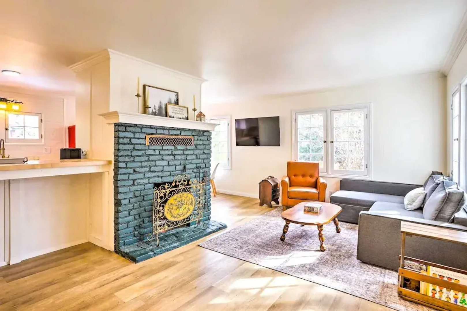 Cozy Home, 1/2 Mi to Downtown, 4 Mi to Hikes!